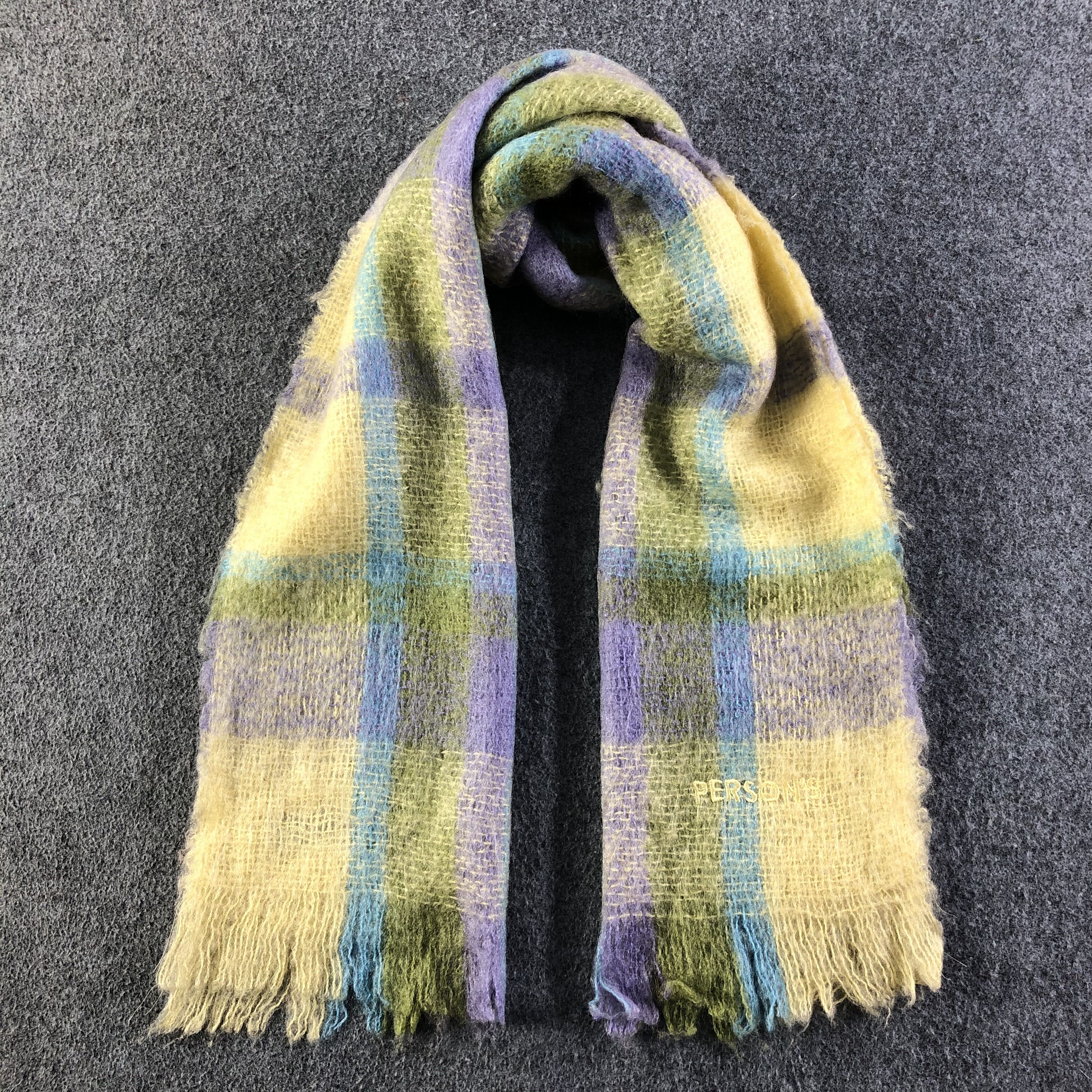 PERSON'S Person's Scarf / Muffler / Neckwear Size ONE SIZE - 1 Thumbnail