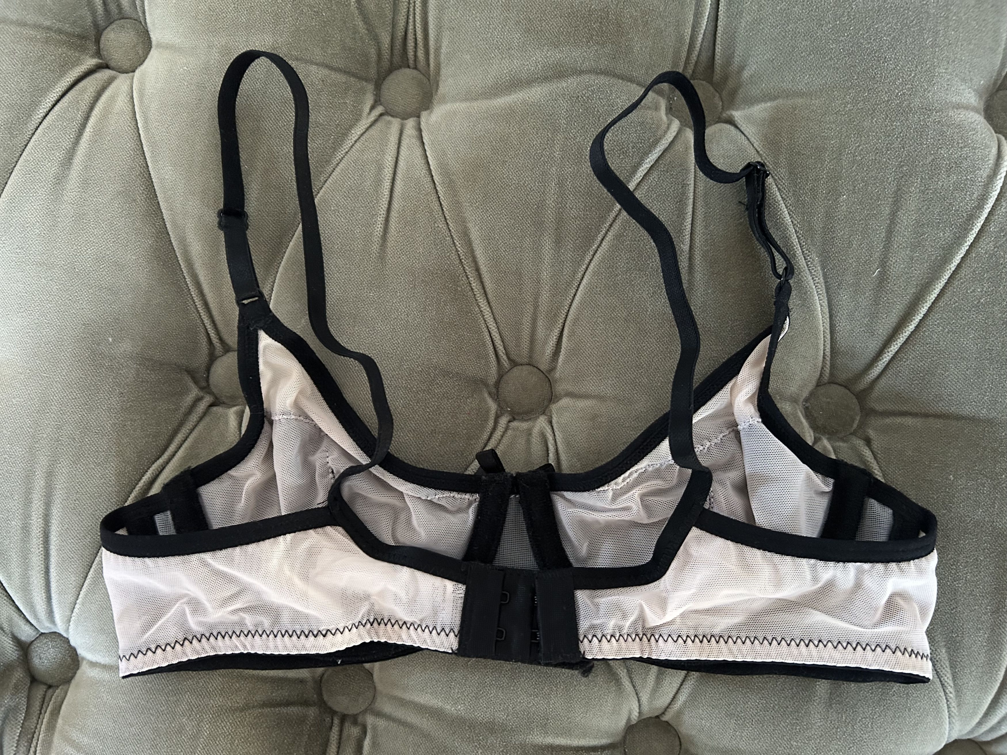 Forever 21 Forever 21 Black Lace Bra Beige Lined 34A Size ONE SIZE - 2 Thumbnail