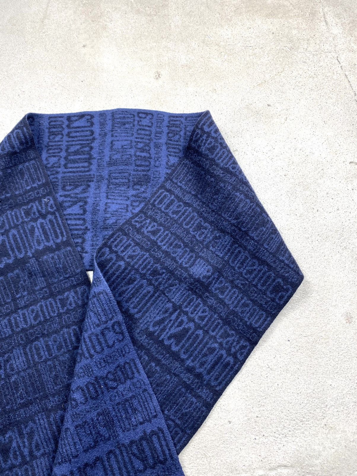 Just Cavalli Rare! Vintage Roberto Cavalli Scarves Italy Made Size ONE SIZE - 4 Thumbnail