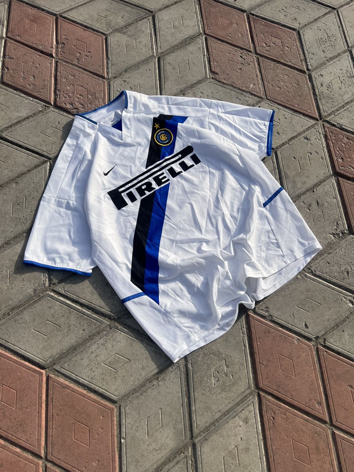 Vintage 2002/2003 NIKE INTER MILAN AWAY FOOTBALL SHIRT AOP SIZE XL Size US XL / EU 56 / 4 - 1 Thumbnail