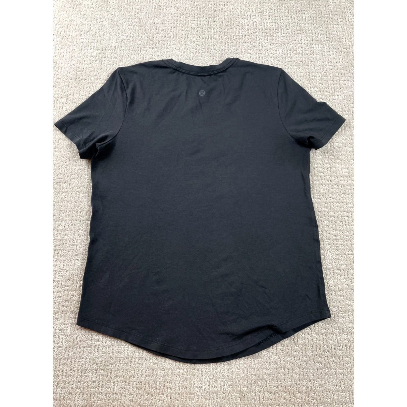 Lululemon Lululemon T Shirt Womens Size 4 Crew Short Sleeve Black Love Logo Pima Cotton ISOPURE Regular Activewear Running & Jogging Size S / US 4 / IT 40 - 5 Thumbnail