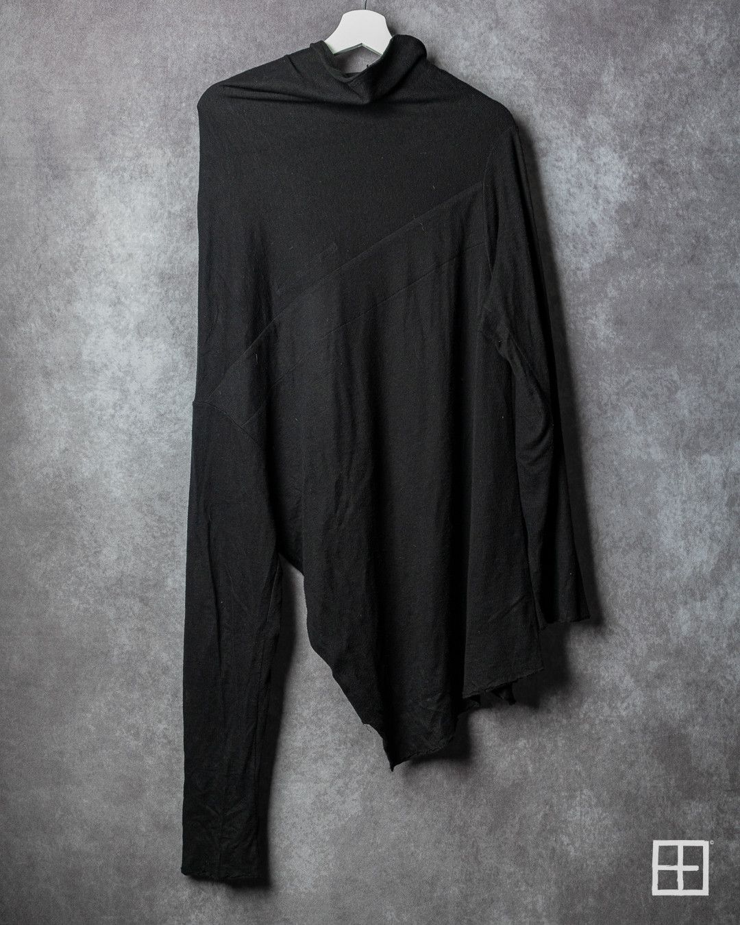Julius Julius SS19 Distressed Asymmetric Turtleneck Top (647CUM5) Size US M / EU 48-50 / 2 - 2 Thumbnail