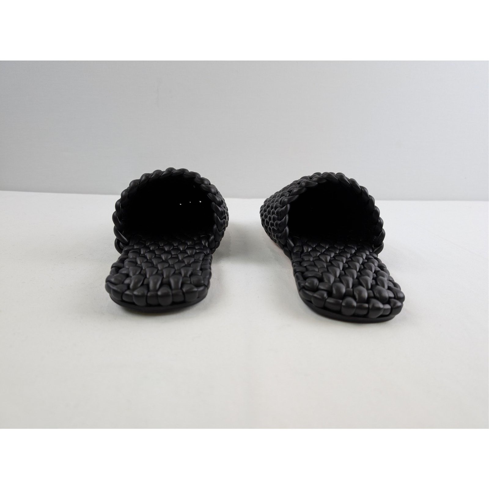 Bottega Veneta o1rshd1 Rubber Cloud Weave Squid Slipper in Black 41 Size US 8 / EU 41 - 10 Thumbnail