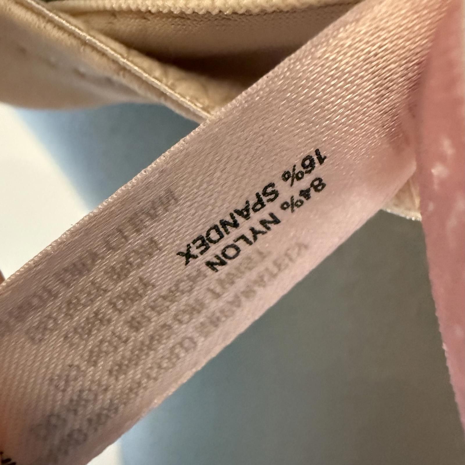 Other Victoria’s Secret Low U Plunge Bra 34D Size ONE SIZE - 7 Thumbnail