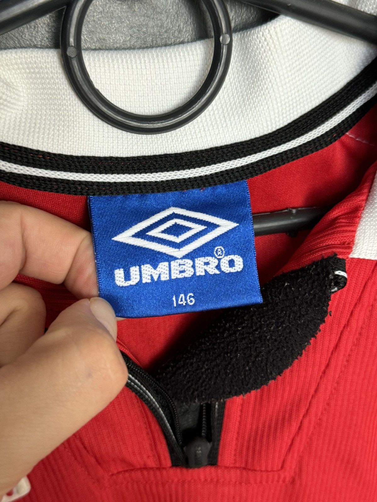 Umbro KIDS Manchester United 98/00 Home Football Jersey Shirt Size US XS / EU 42 / 0 - 23 Thumbnail