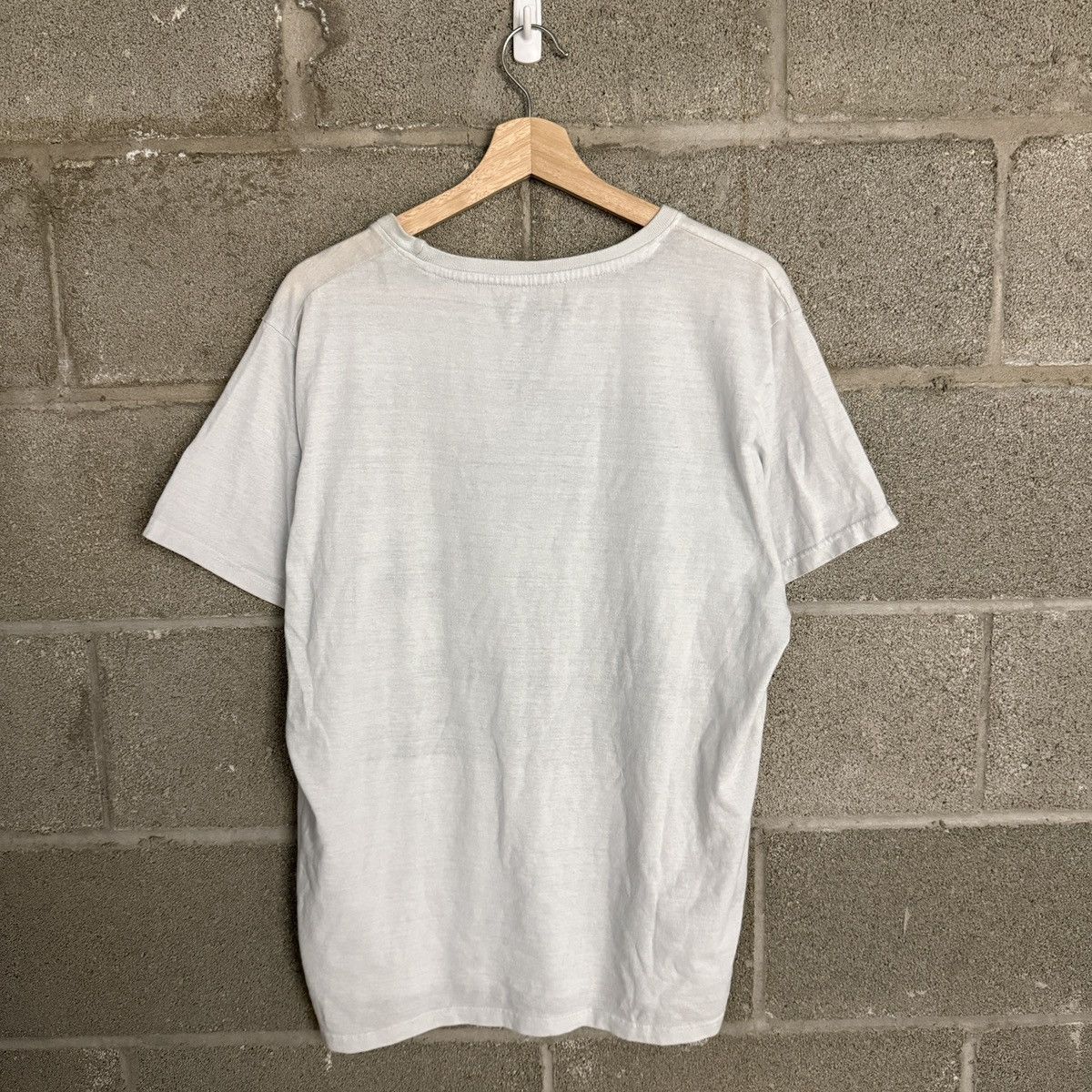 Other Avatar The Last Airbender Aang White Graphic Tee Mens XL Size US XL / EU 56 / 4 - 2 Thumbnail