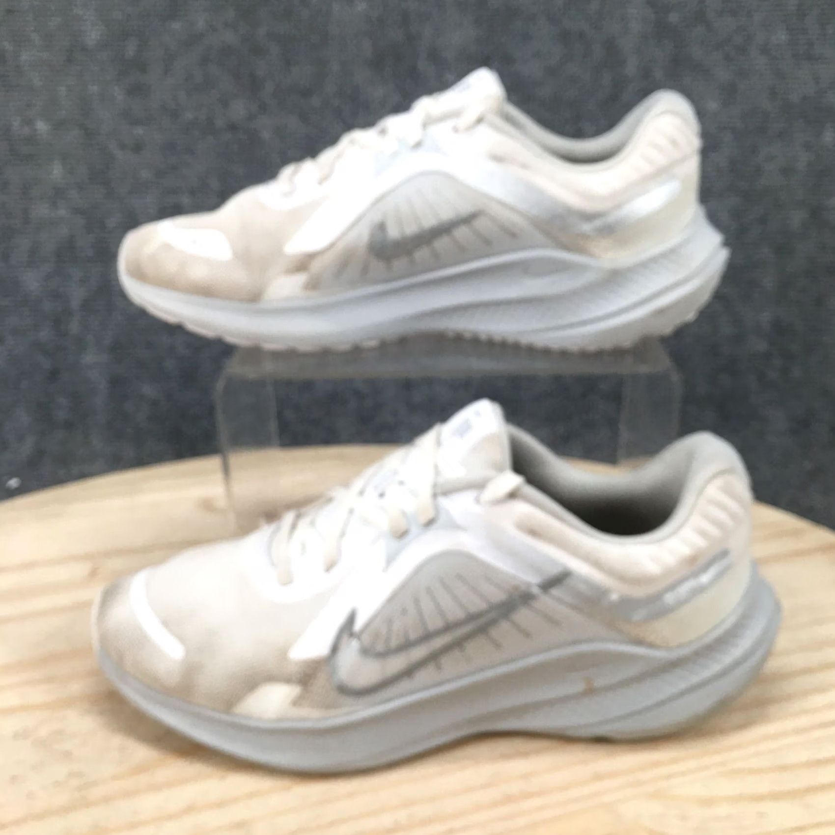 Nike Nike Quest 5 Photon Dust Aviator Running Low Top Sneakers Gray Womens Shoes 6 Medium Gray Nike Quest 5 Women Sneaker Size M / US 6-8 / IT 42-44 - 2 Thumbnail