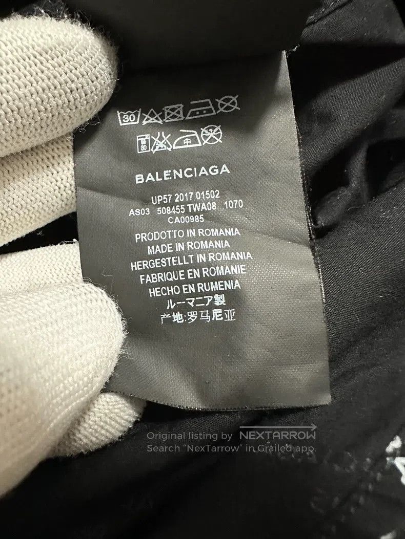 Balenciaga Balenciaga size 37 Full Print Bullet Text Shirt Size US S / EU 44-46 / 1 - 6 Thumbnail