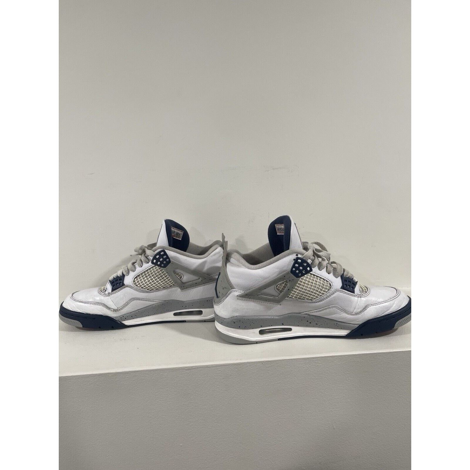 Jordan Brand Size 10.5 - Jordan 4 Retro Mid Midnight Navy Size US 10.5 / EU 43-44 - 2 Thumbnail