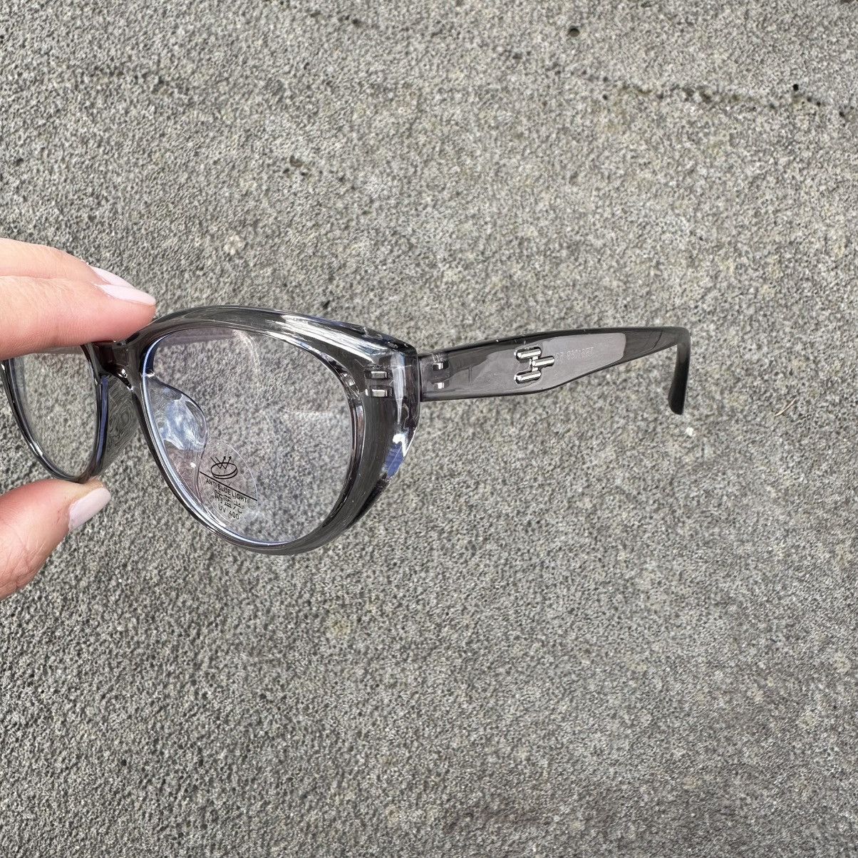 Other GLASSES FRAME BRAND NEW CLASSIC RETRO VINTAGE YT81069-02 Size ONE SIZE - 2 Thumbnail