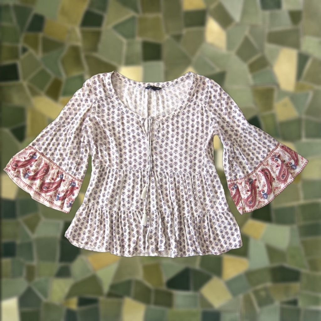 American Eagle Outfitters American Eagle Outfitters Blouse M Womens 3/4 Sleeve Round Neck Floral Peasant Blue Pink Paisley 100% Rayon Size M / US 6-8 / IT 42-44 - 1 Thumbnail