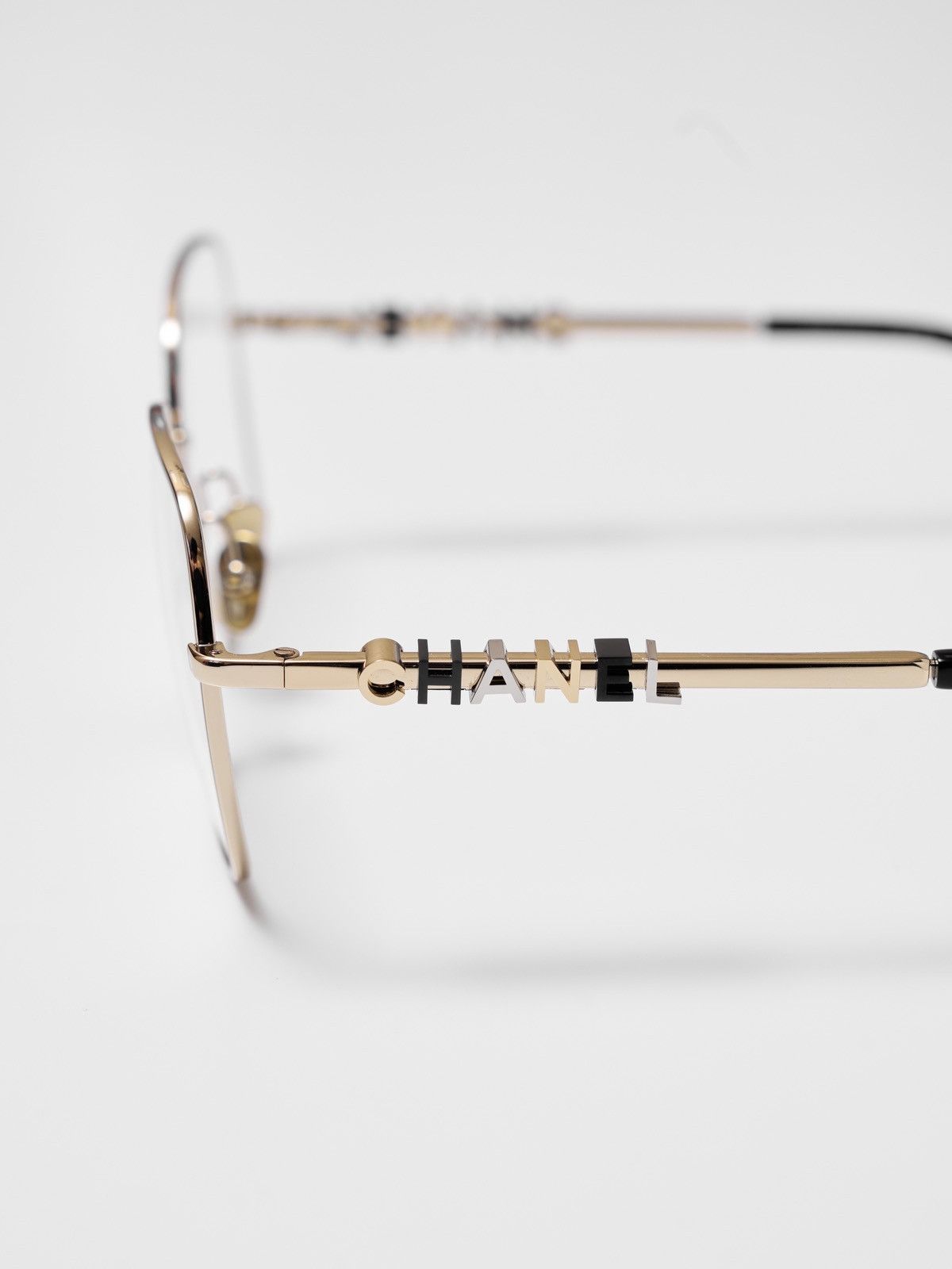 Chanel CHANEL 0CH2215 C395 Sunglasses GOLD Size ONE SIZE - 5 Thumbnail