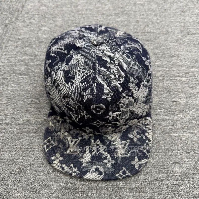 Louis Vuitton Louis Vuitton Tapestry Old Flower Baseball Cap Size ONE SIZE - 1 Thumbnail