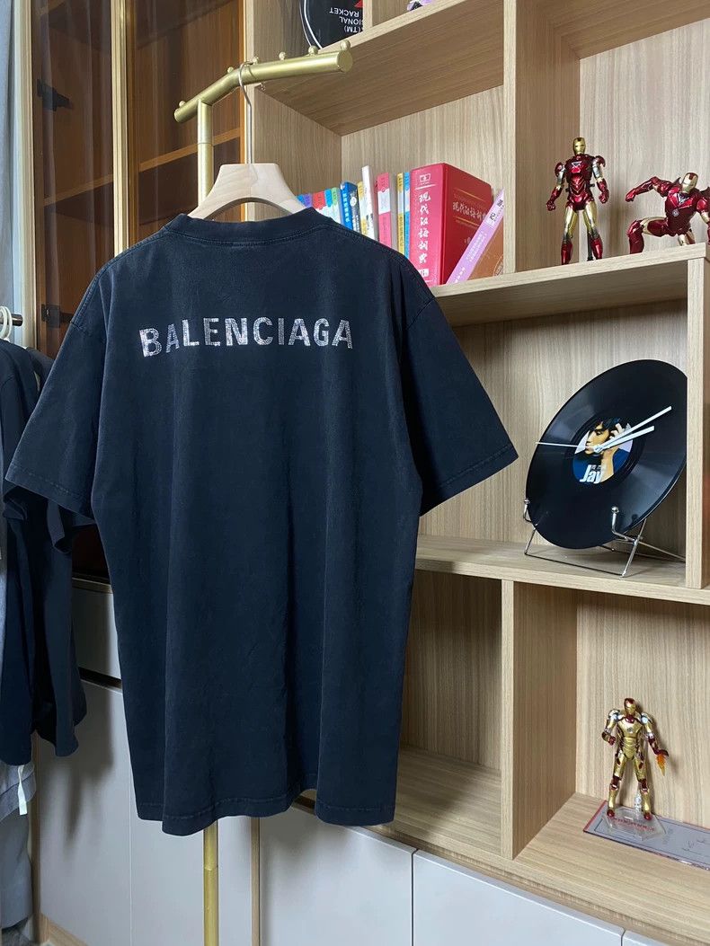 Balenciaga Balenciaga Crystal Logo Washed Black Tee - dmc Size US XS / EU 42 / 0 - 1 Thumbnail