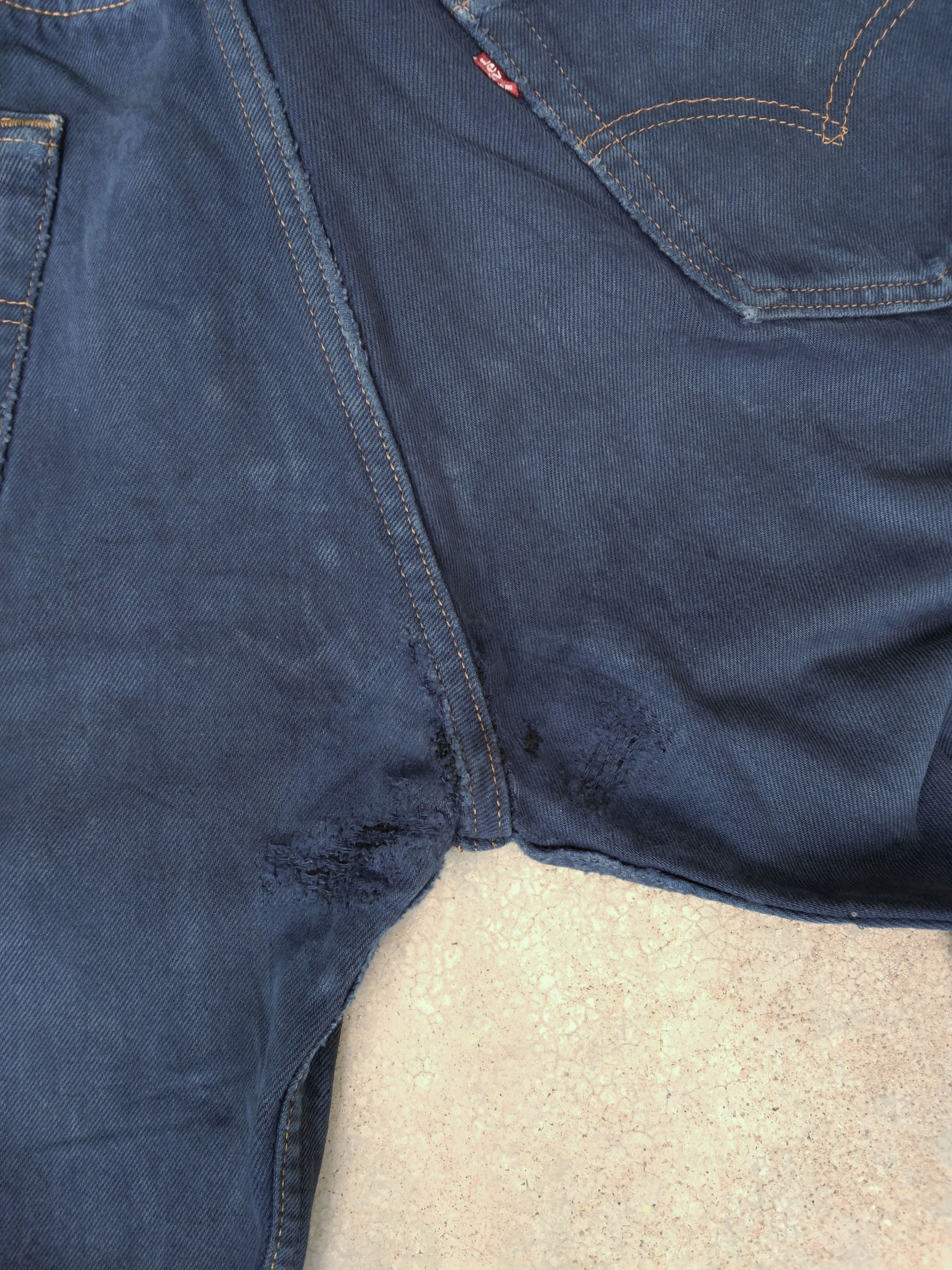 Levi's 90s Vintage Levi's 501 Made In USA Distressed Jeans 36x32 Size US 36 / EU 52 - 4 Thumbnail