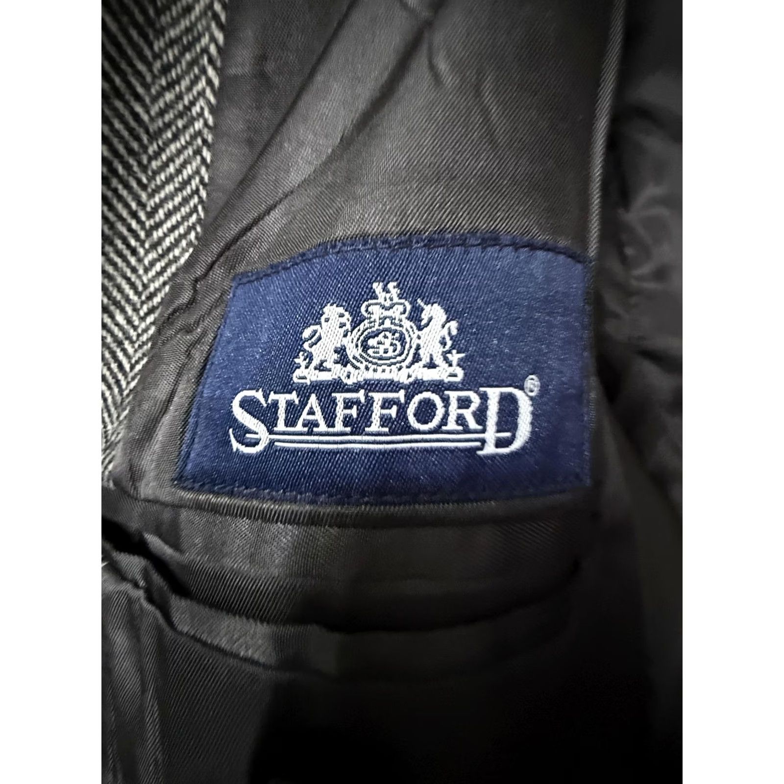 Stafford Stafford Blazer Sport Coat Mens 44S Gray Wool Herringbone Tweed Classic Jacket Size 44R - 3 Thumbnail