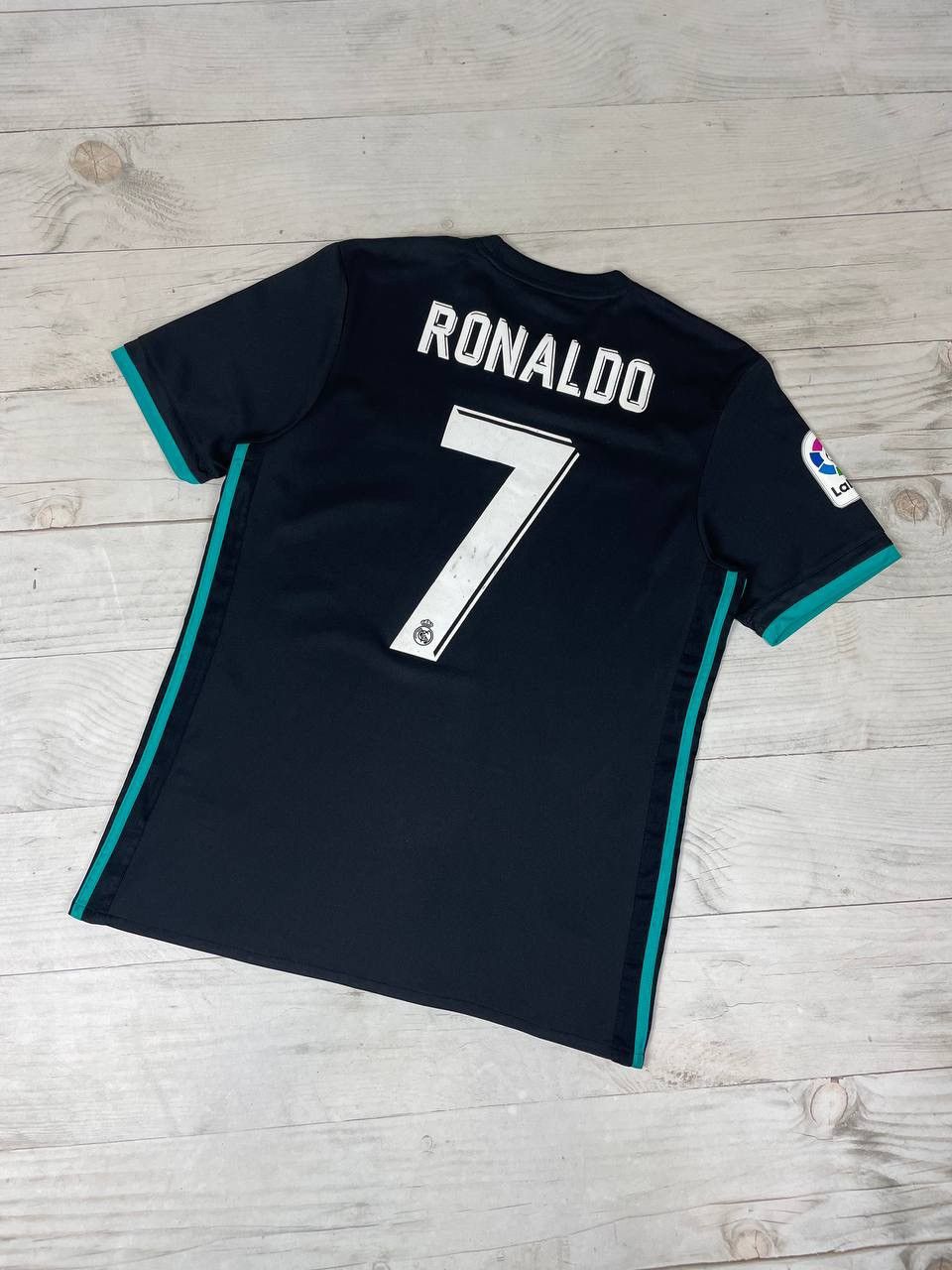 Adidas Adidas Real Madrid 2017 2018 Ronaldo #7 Away Shirt Soccer Size US M / EU 48-50 / 2 - 20 Thumbnail