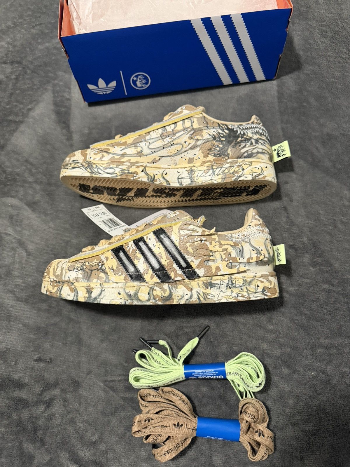 HELLSTAR Adidas x HELLSTAR Superstar Desert Camo Size US 10.5 / EU 43-44 - 1 Thumbnail