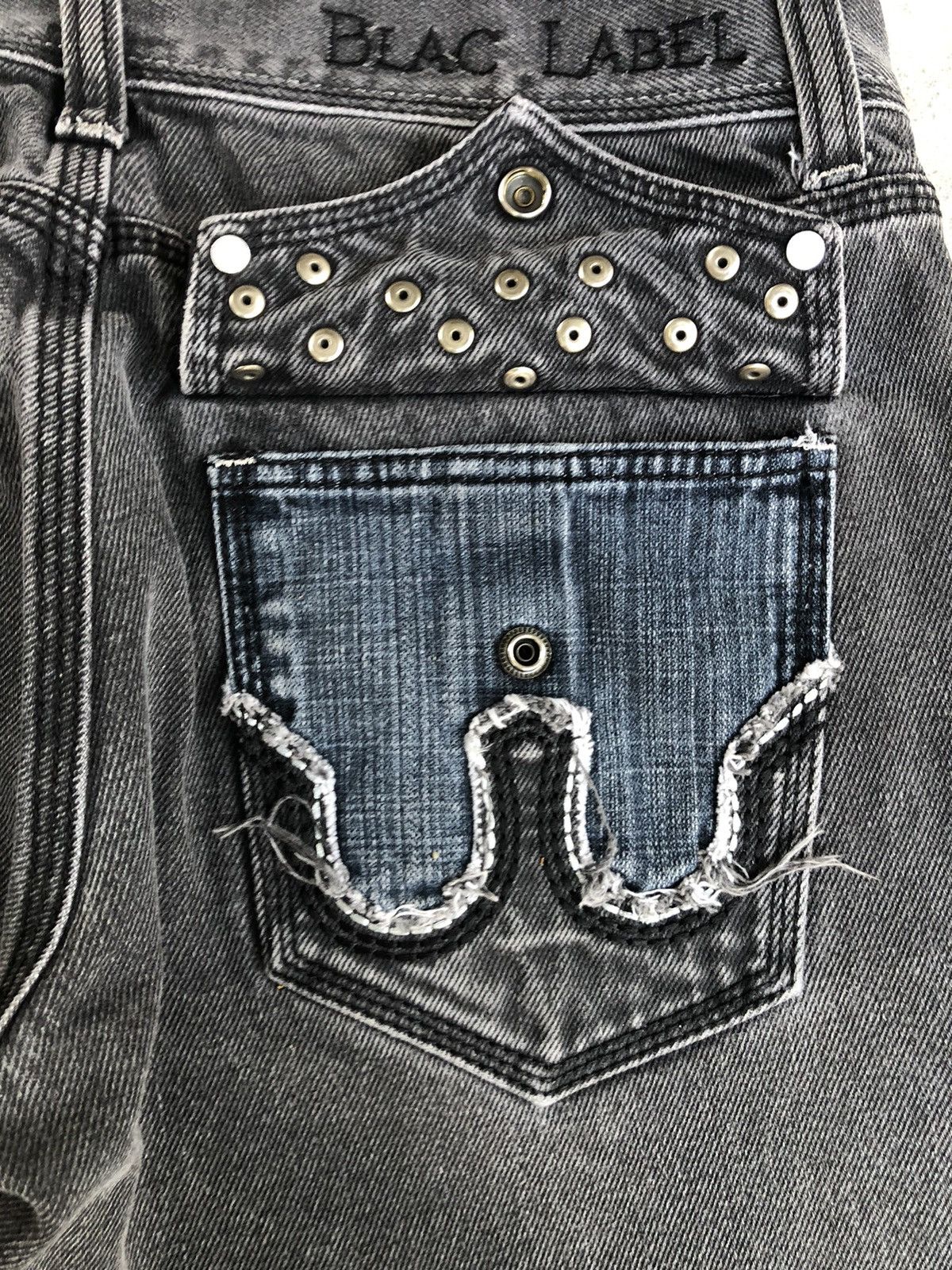 If Six Was Nine Japanese Blac Label Flared Jeans Embroidered logo Distressed Size US 33 - 21 Thumbnail