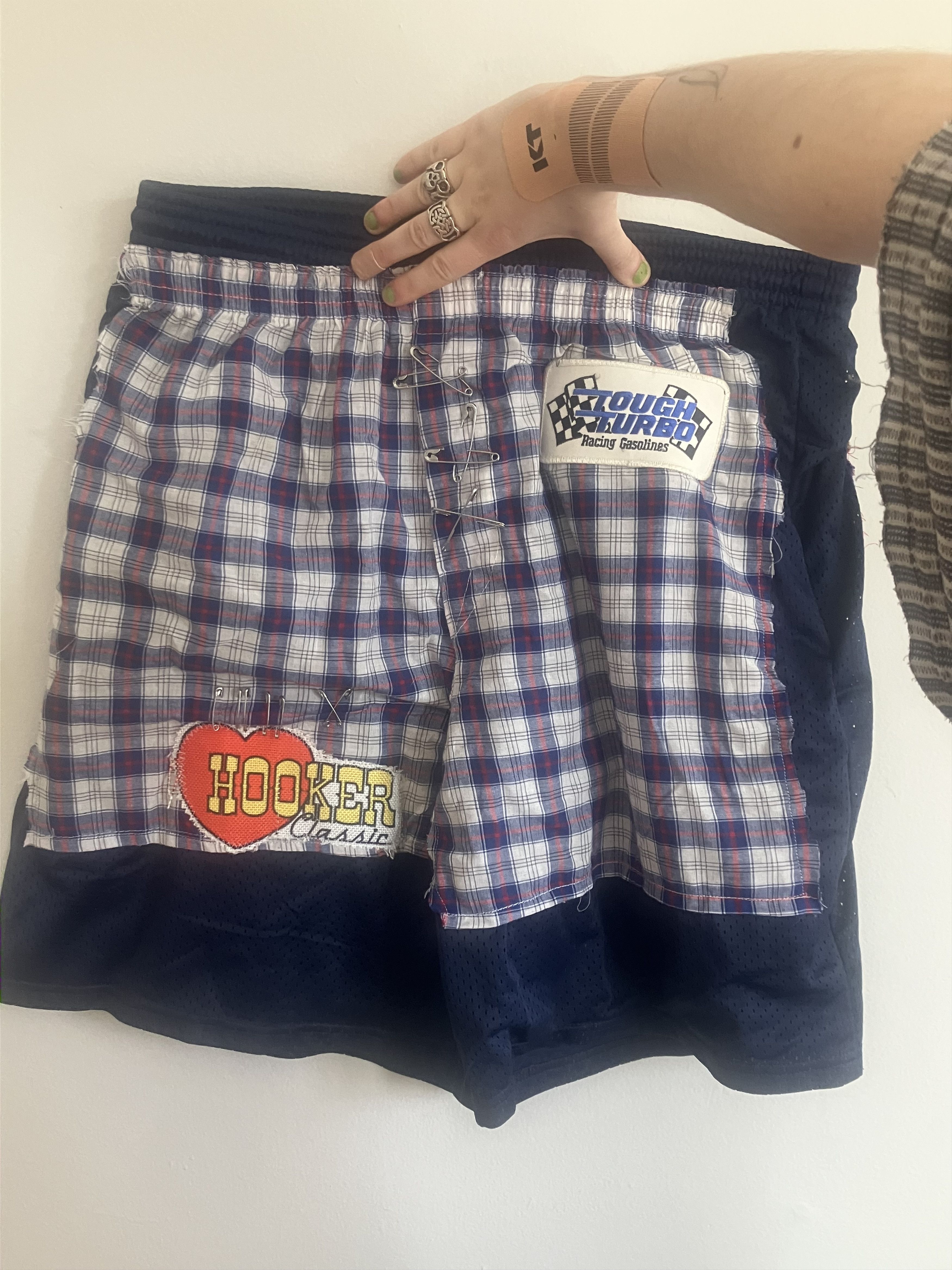 Handmade ~~ORIGINAL Lefthand LA Hooker Shorts SKATER SAFETY PIN ~~~ Size US 32 / EU 48 - 1 Thumbnail
