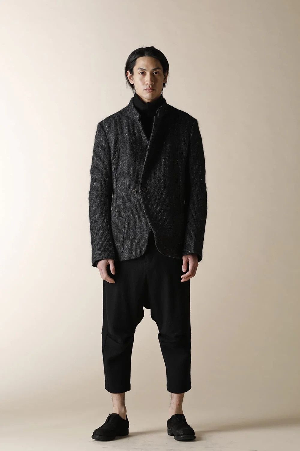 Individual Sentiments STAND COLLAR TUCK ARM JACKET - JK50-MW7_gray black Size US S / EU 44-46 / 1 - 5 Thumbnail
