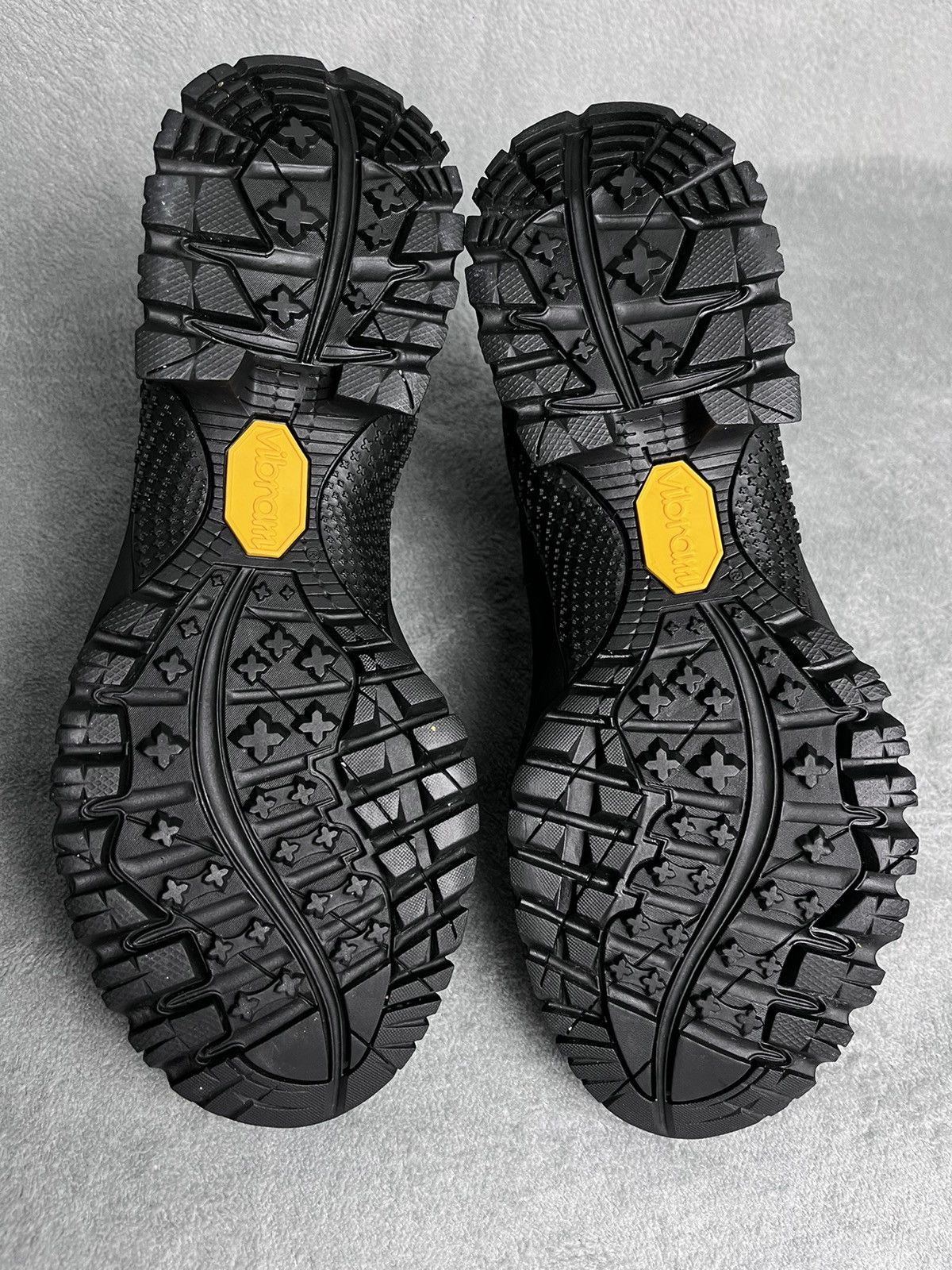 1017 ALYX 9SM × ROA Alyx x Roa - FW/18 knit hiking boots Size US 8.5 / EU 41-42 - 9 Thumbnail