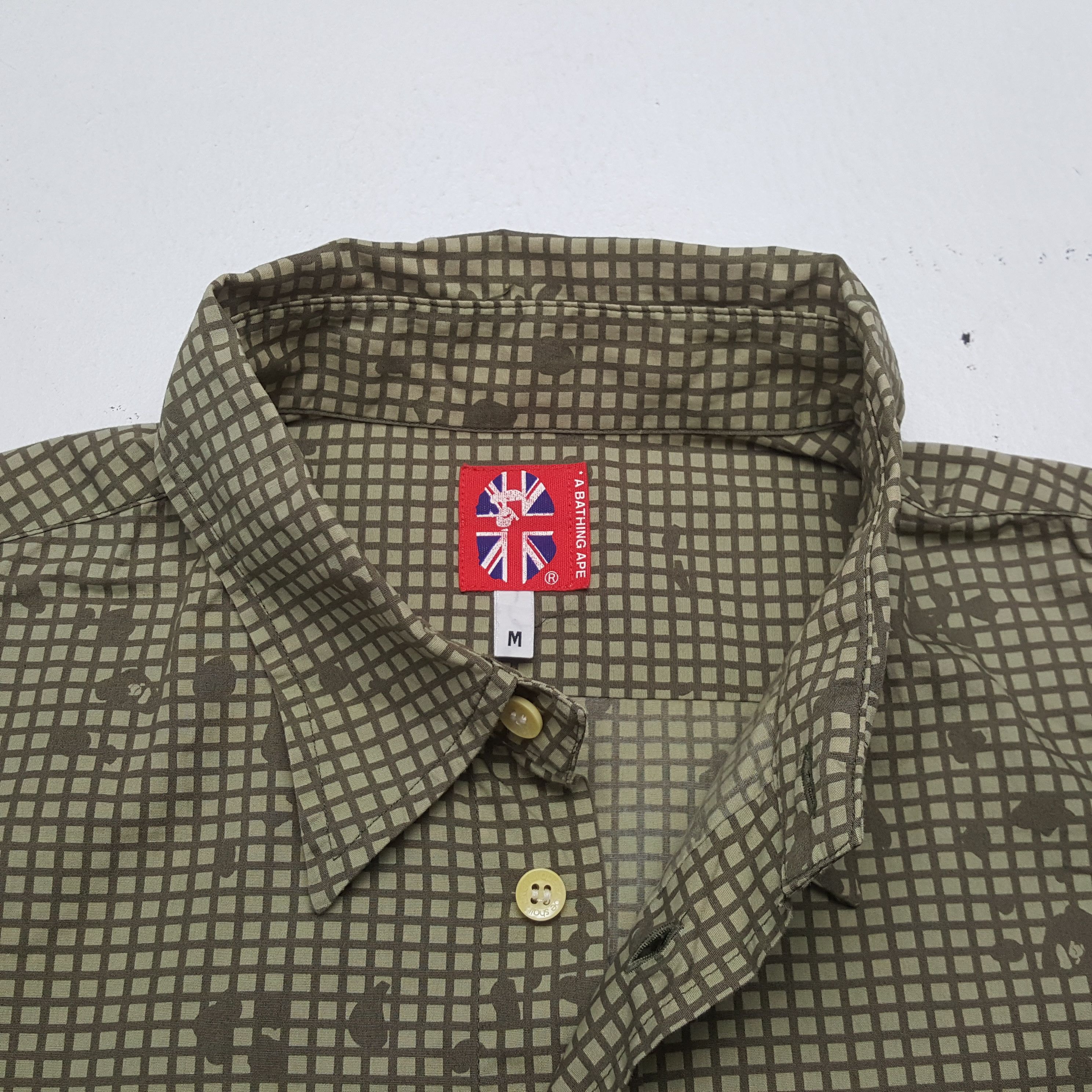 Bape Vintage A Bathing Ape Bape Japanese Brand Shirt C319N29 Size US S / EU 44-46 / 1 - 4 Thumbnail