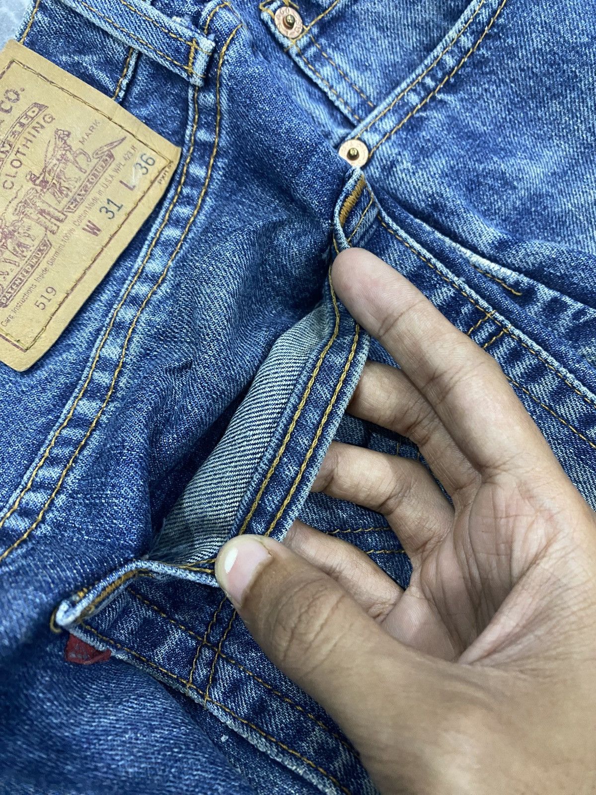 Levi's Vintage Clothing Vintage Levi’s 519 Distressed Denim Jeans Size US 30 / EU 46 - 16 Thumbnail
