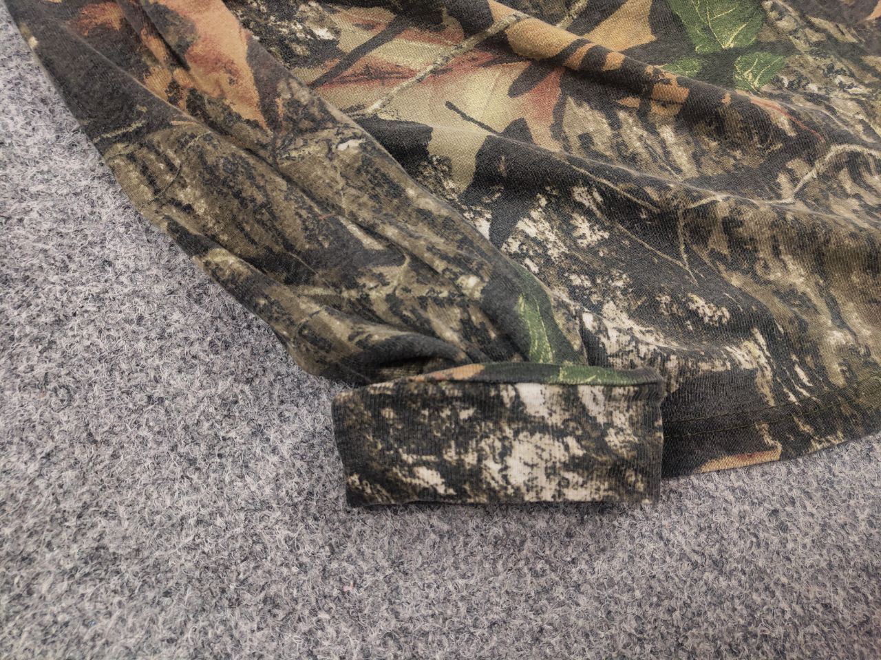 Mossy Oaks Vintage Mossy Oak Realtree Long sleeve Range Rover Y2K Style Size US M / EU 48-50 / 2 - 6 Thumbnail