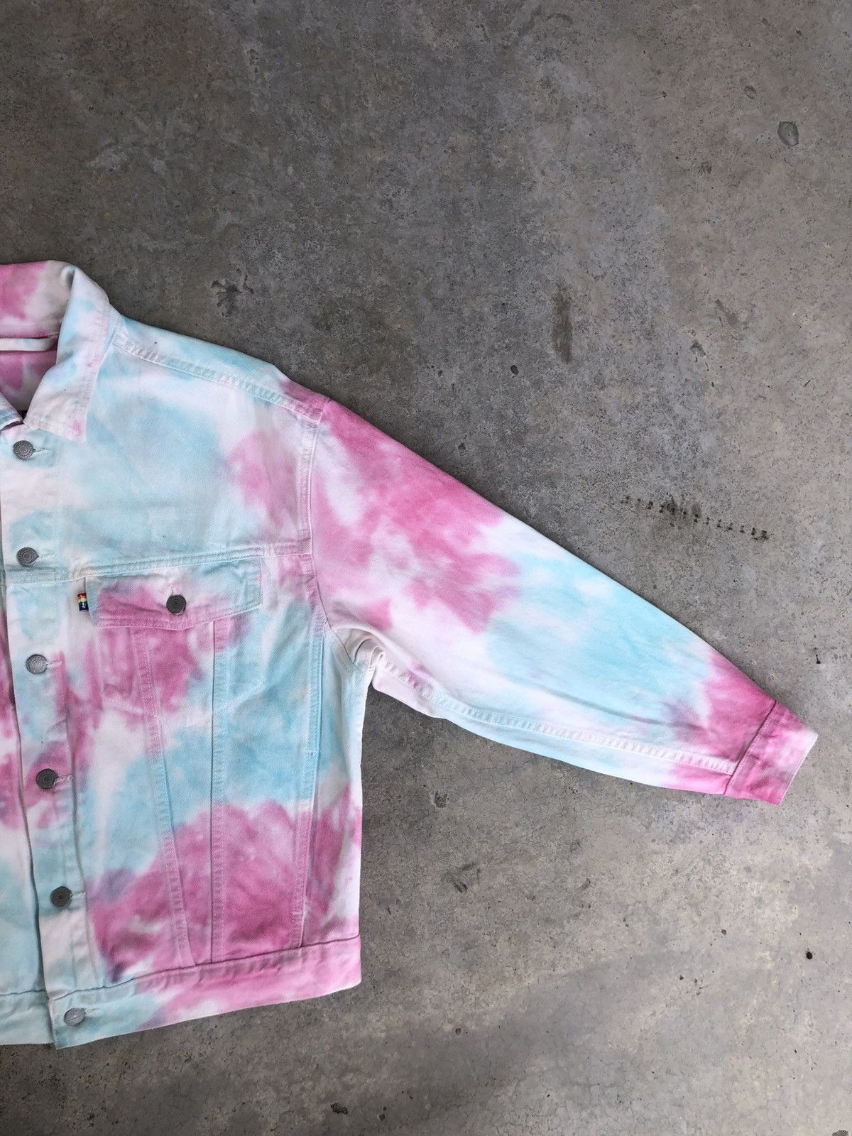 Levi's Levi’s Rainbow Embroidered Denim Jacket Size US M / EU 48-50 / 2 - 5 Thumbnail