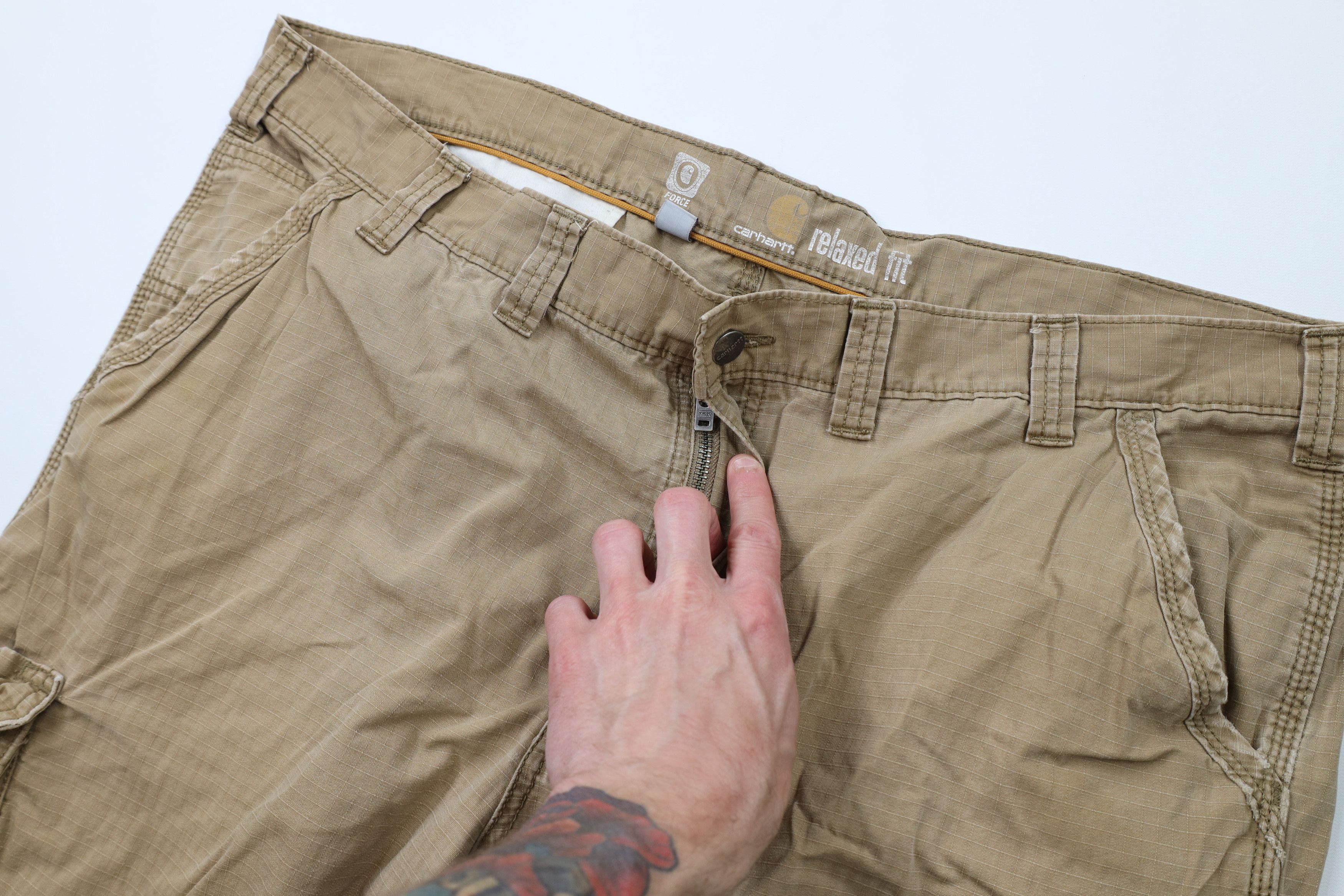Carhartt × Vintage Vintage Carhartt Fit Ripstop Wide Leg Cargo Pants Beige Size 44 - 8 Thumbnail