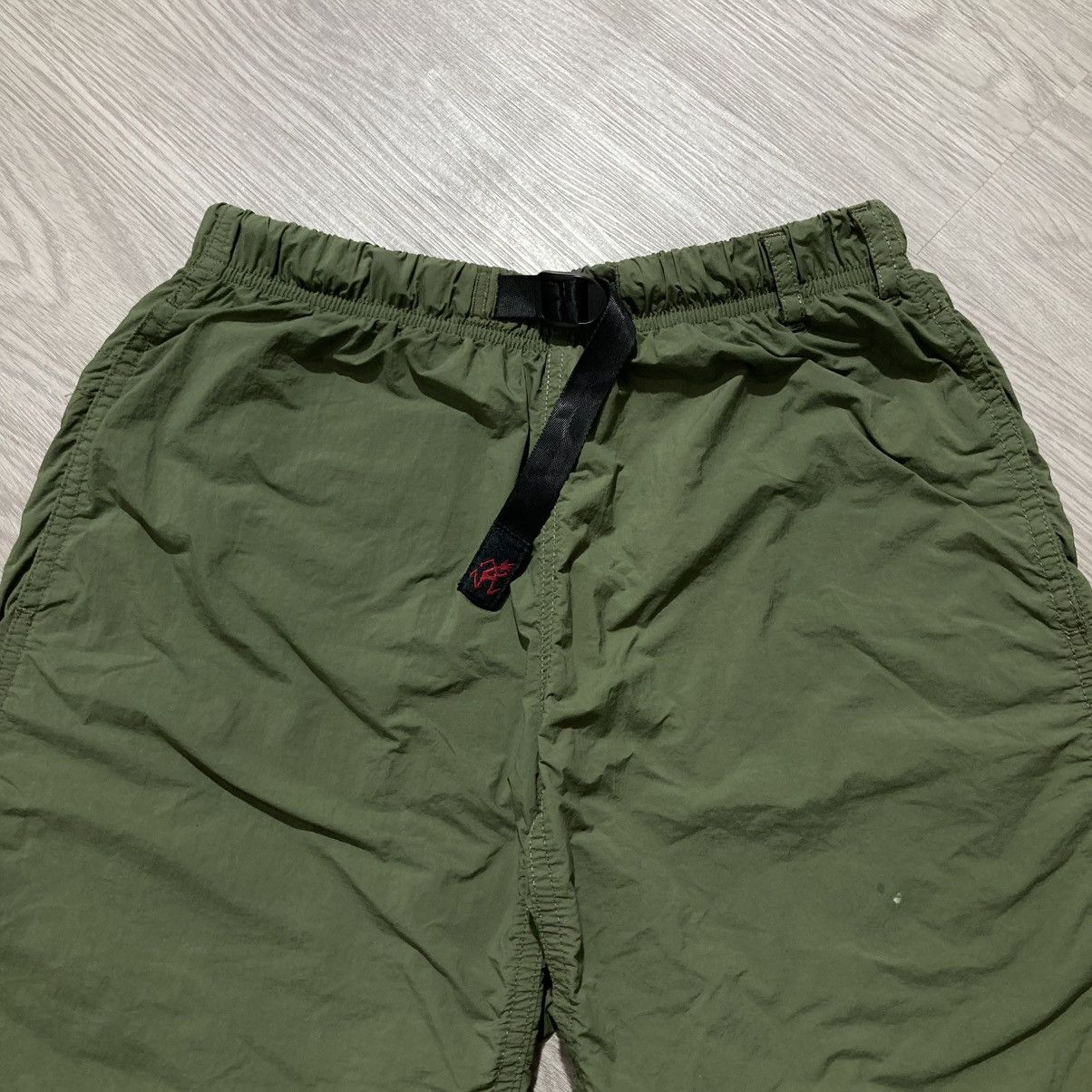 Gramicci Vintage Gramicci Nylon Utility Shortpants Outdoor Green Army Size US 27 - 2 Thumbnail