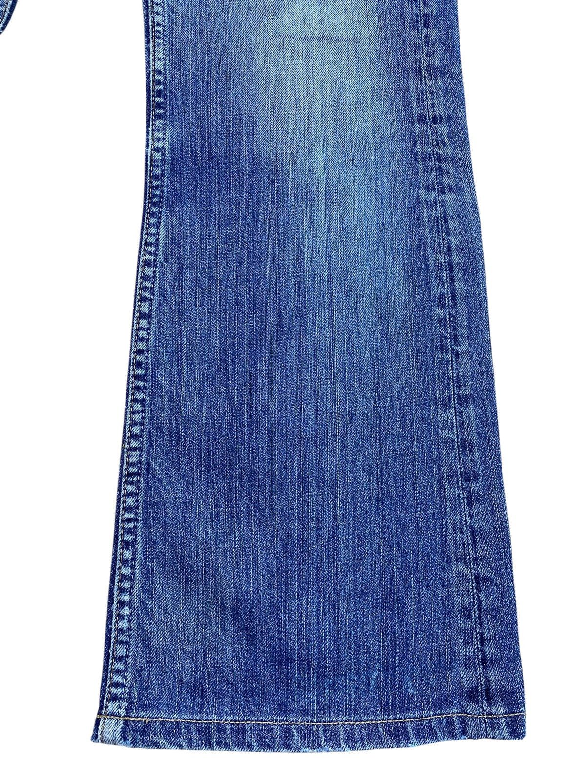 Japanese Brand Japanese Brand Blue Wash Distress Style Flare Jeans Size US 32 / EU 48 - 5 Thumbnail