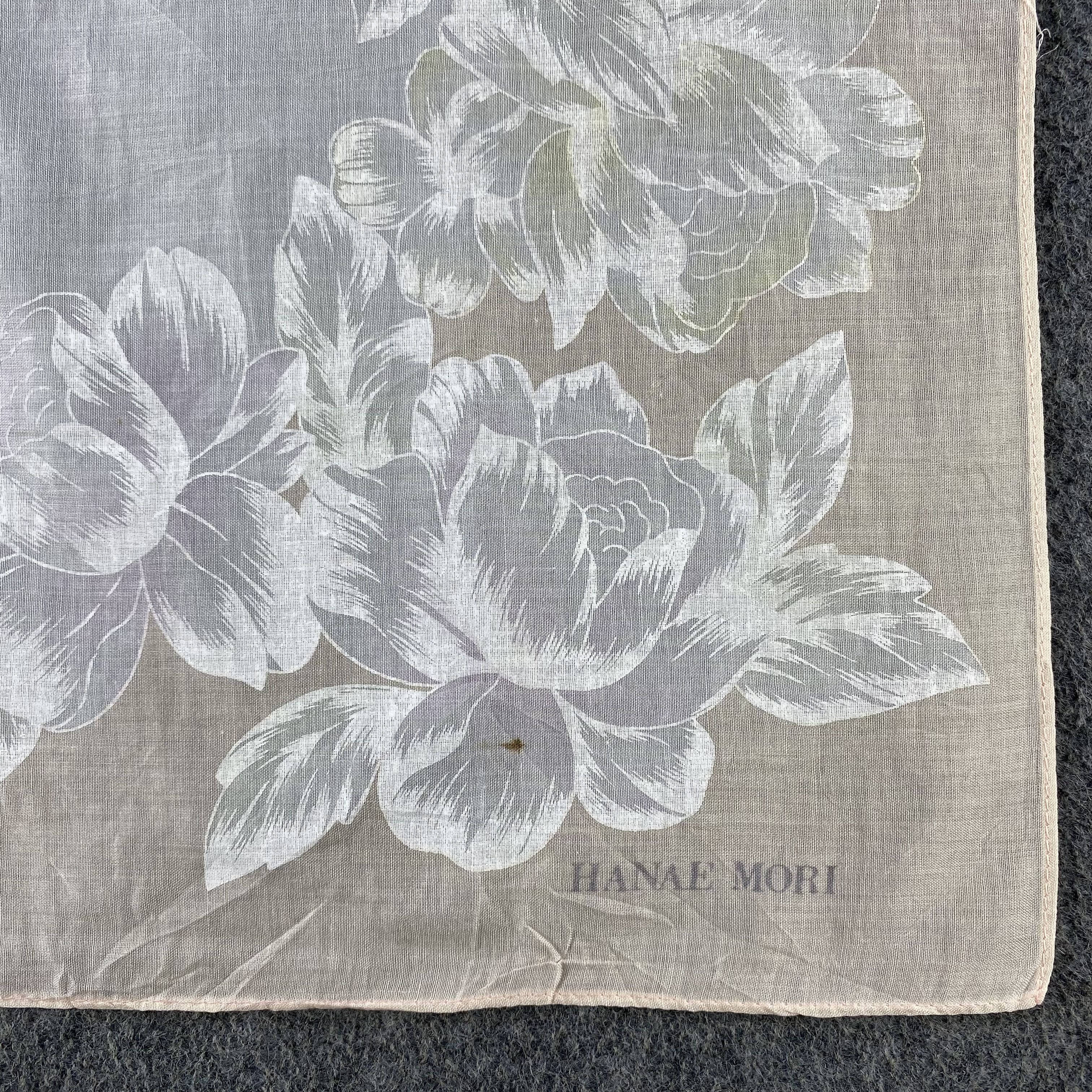 Hanae Mori Hanae Mori Handkerchief/Neckerchief/Bandana HC898 Size ONE SIZE - 3 Thumbnail