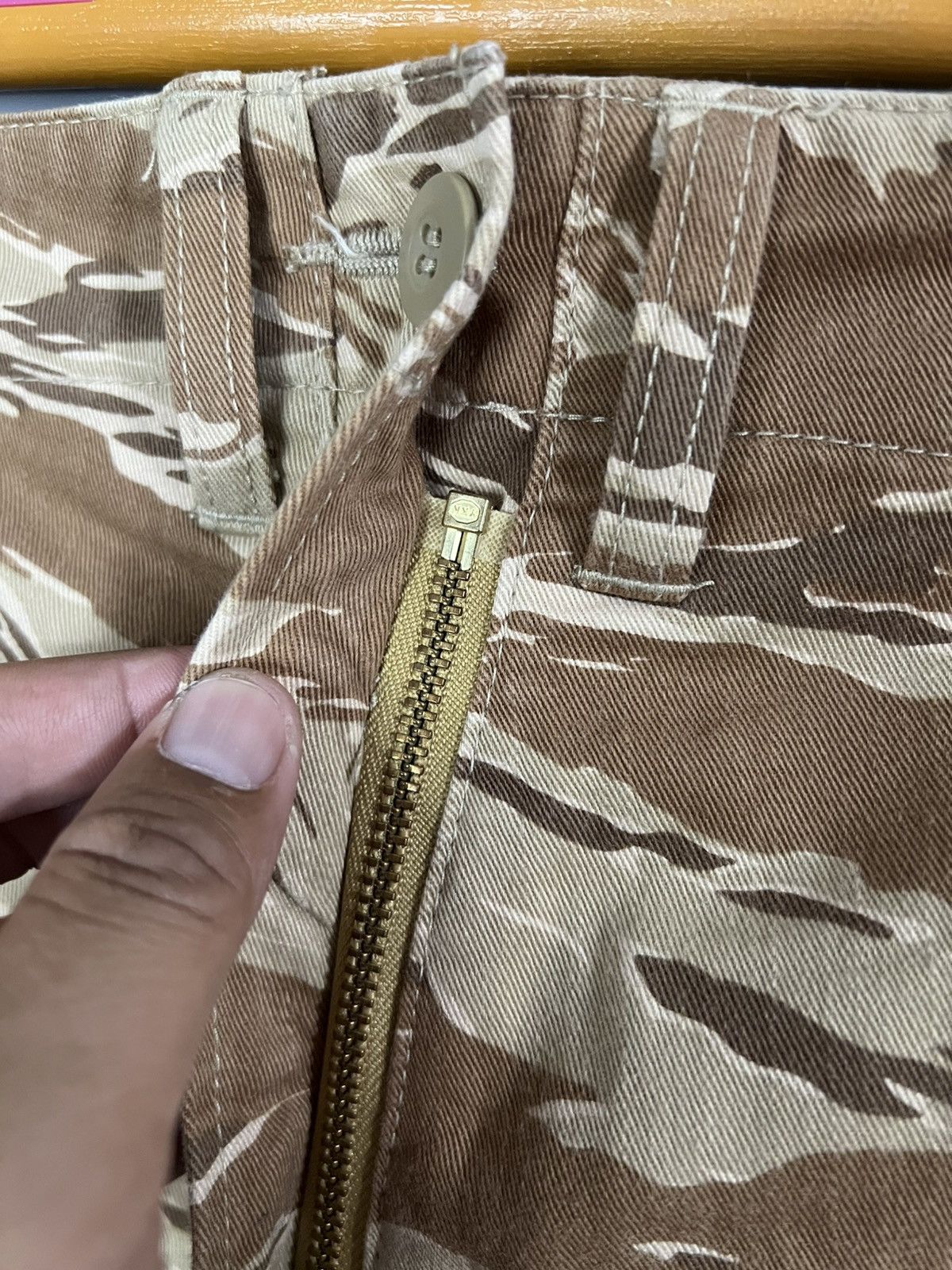 Comme des Garcons Comme des garcons desert tiger camo pants Size US 34 / EU 50 - 6 Thumbnail