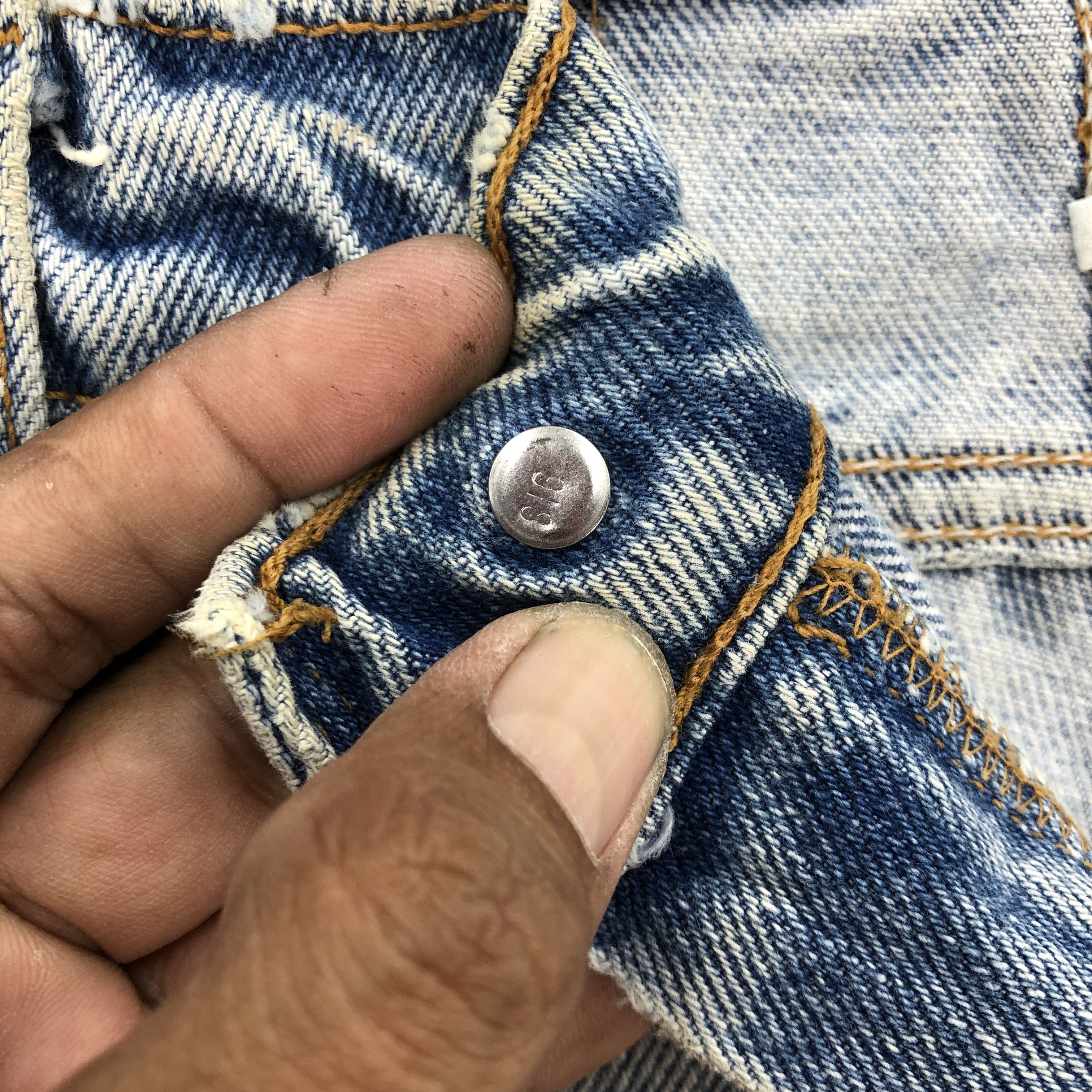 Levi's Vintage Levi's Sun Faded Jeans Levis 550 Distressed Denim Size US 34 / EU 50 - 7 Thumbnail