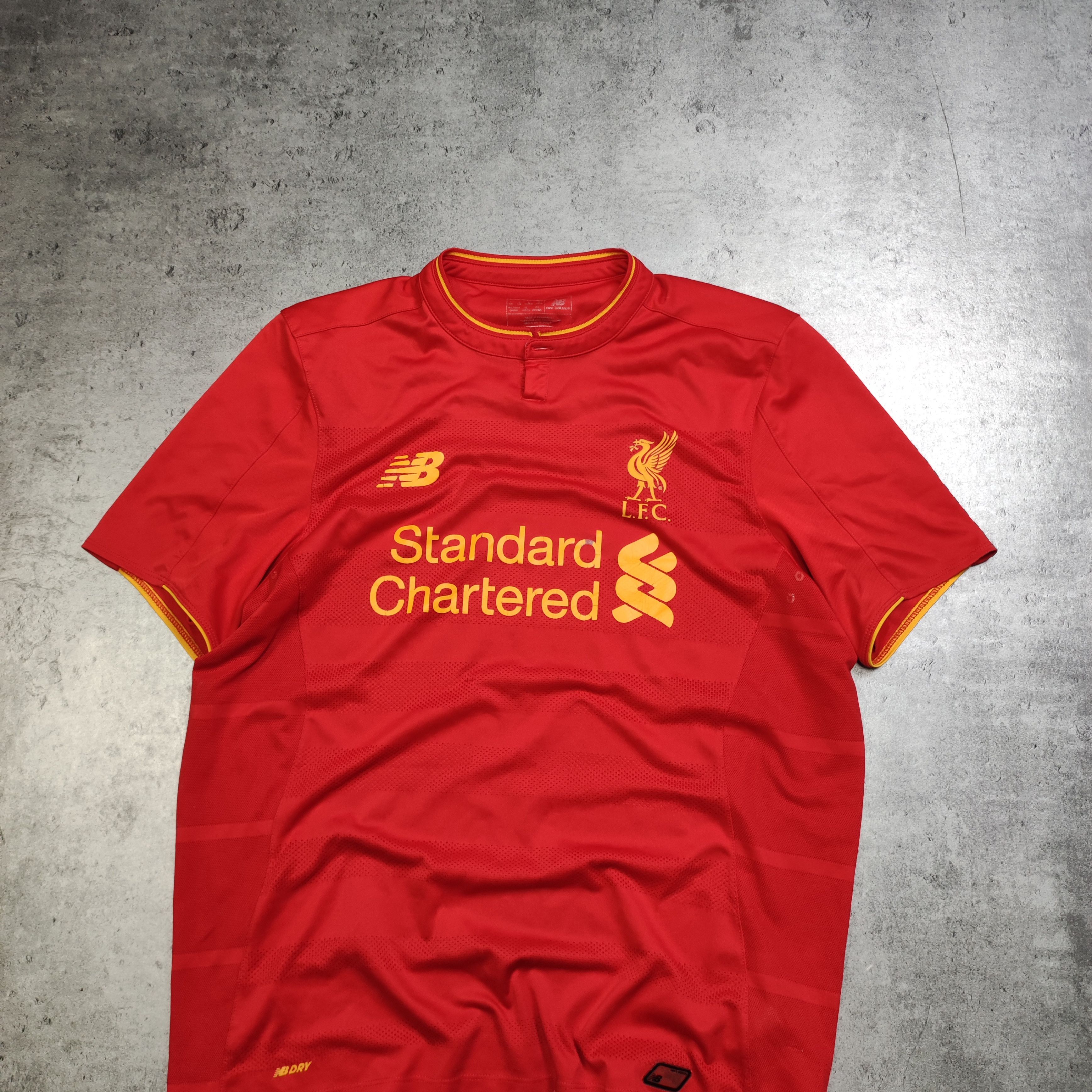 Vintage Vintage RARE 2016 Liverpool FC New Balance Home Jersey Size US L / EU 52-54 / 3 - 2 Thumbnail