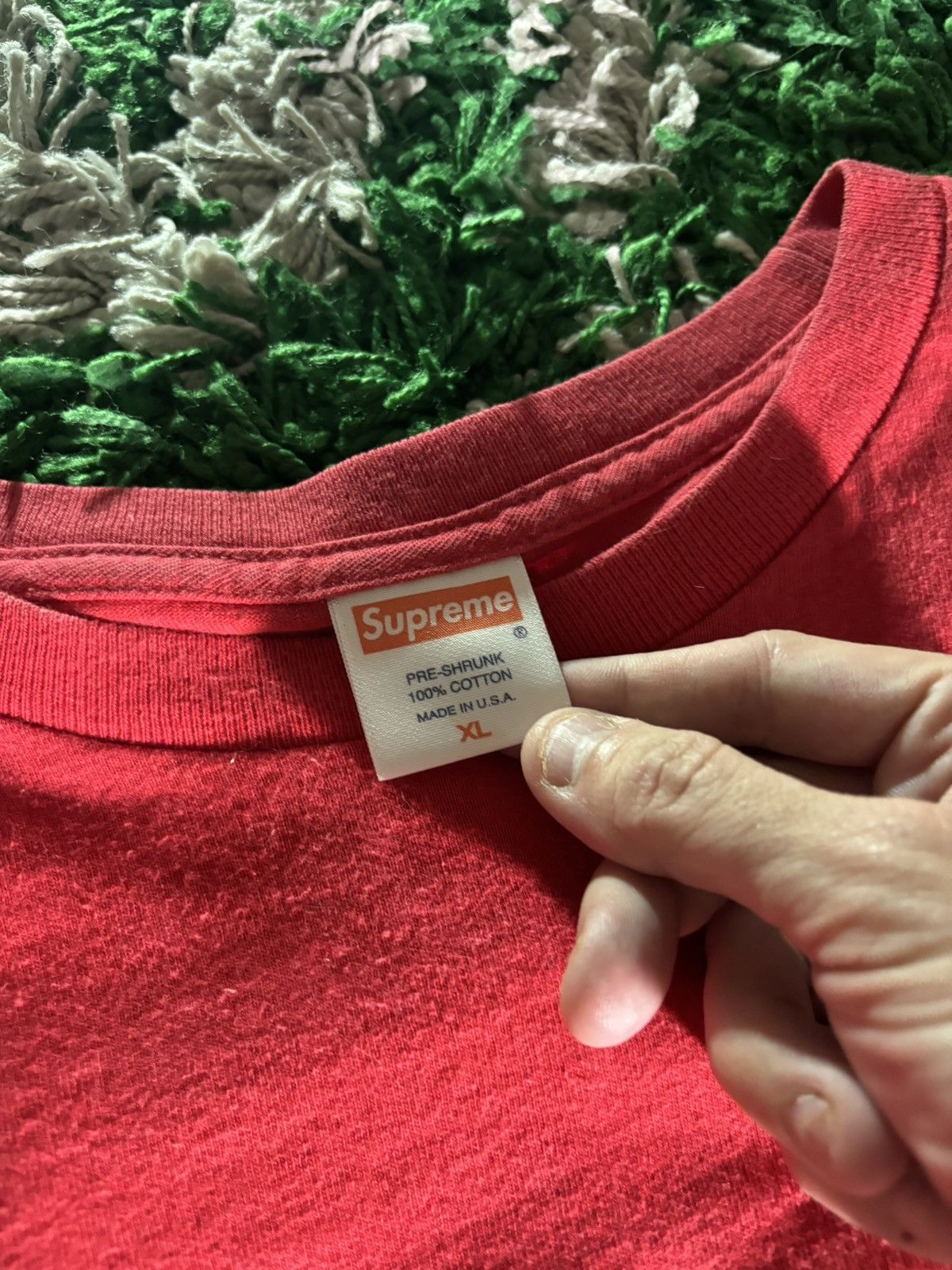 Supreme [2007] Supreme Red Tonal Box Logo Tee Size US XL / EU 56 / 4 - 5 Thumbnail
