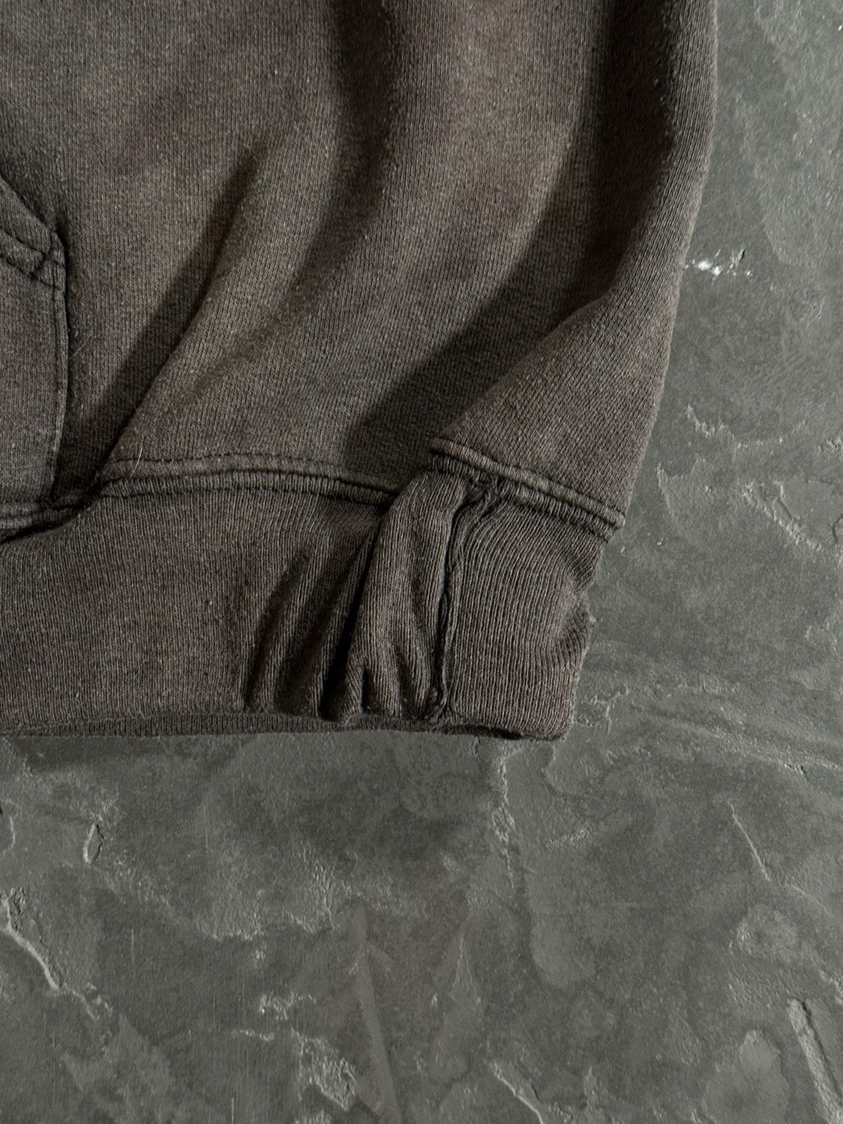 Vintage Faded trashed Hoodie made in America 90s Size US L / EU 52-54 / 3 - 8 Thumbnail