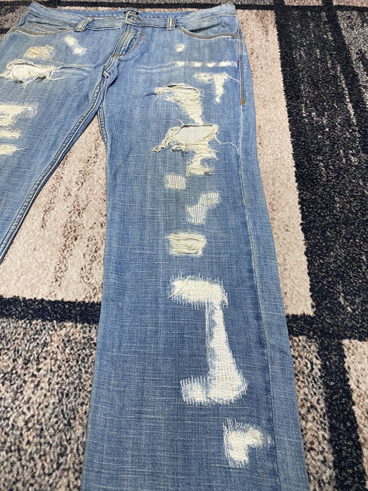 Dolce & Gabbana Rare Vtg Dolce & Gabbana Audacious Distressed Jeans Size US 34 / EU 50 - 4 Thumbnail