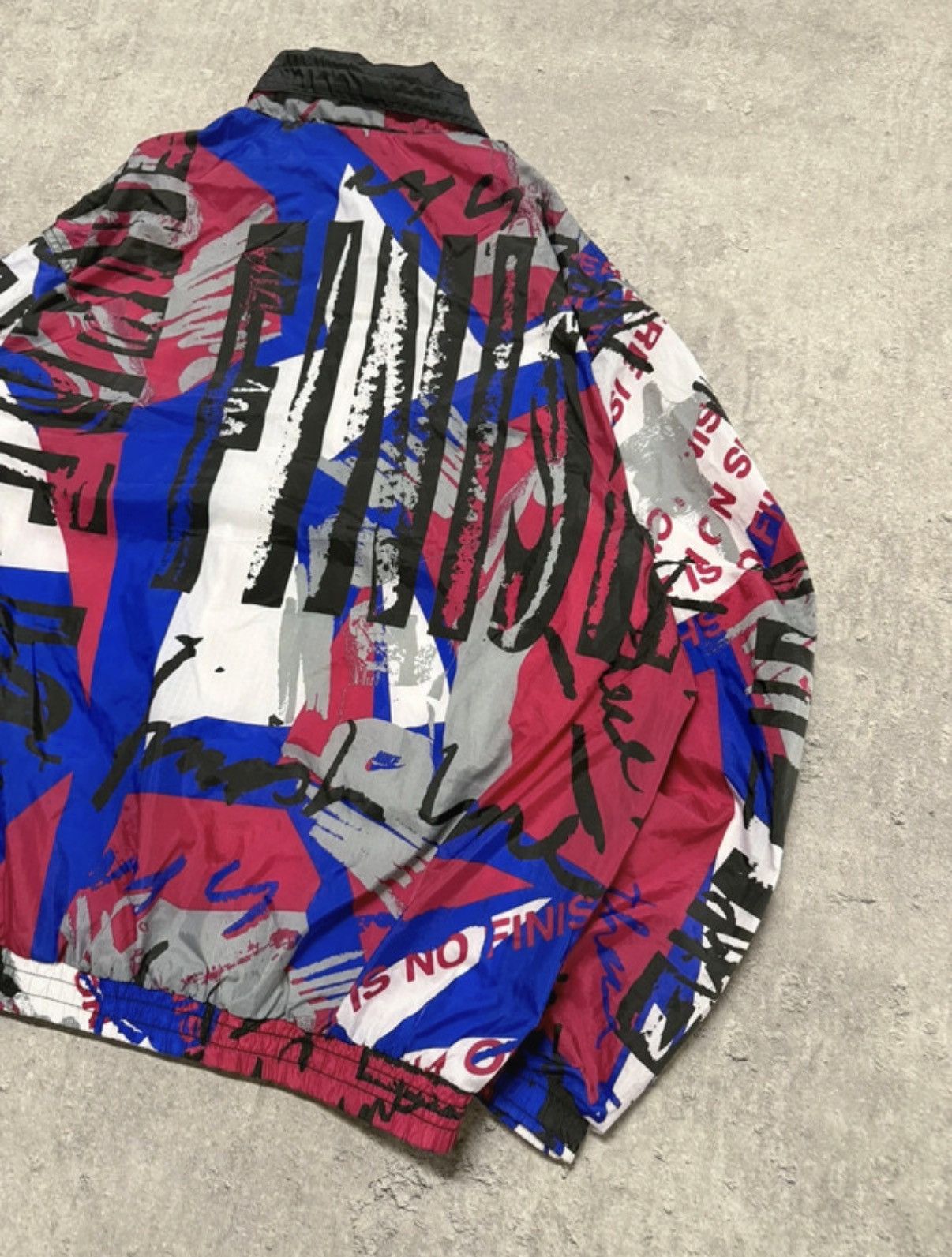 Nike Nike 90s full print light jacket boxy bomber fit Size US L / EU 52-54 / 3 - 9 Thumbnail