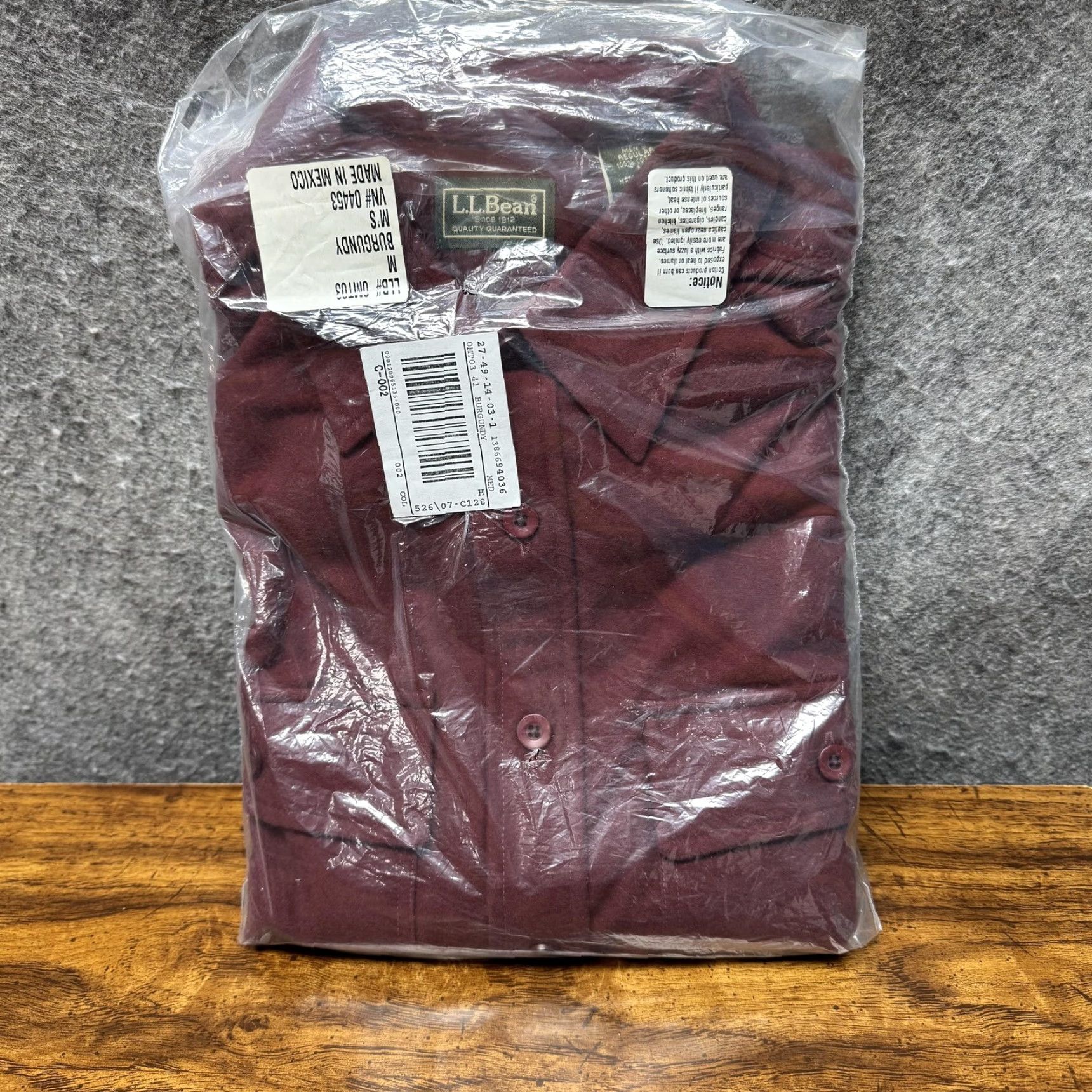 Vintage L.L. Bean Flannel Shirt Mens M Burgundy Solid 100% Cotton Button-Up Long Sleeve with Collared Neckline Vintage No Size US M / EU 48-50 / 2 - 6 Thumbnail