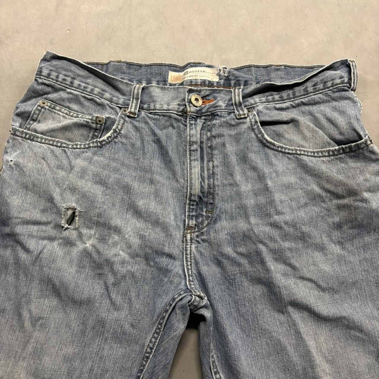 Vintage Crazy Vintage Y2K/2000s Baggy Streetwear Grunge Medium Blue Wash Denim Jeans! Size US 36 / EU 52 - 2 Thumbnail