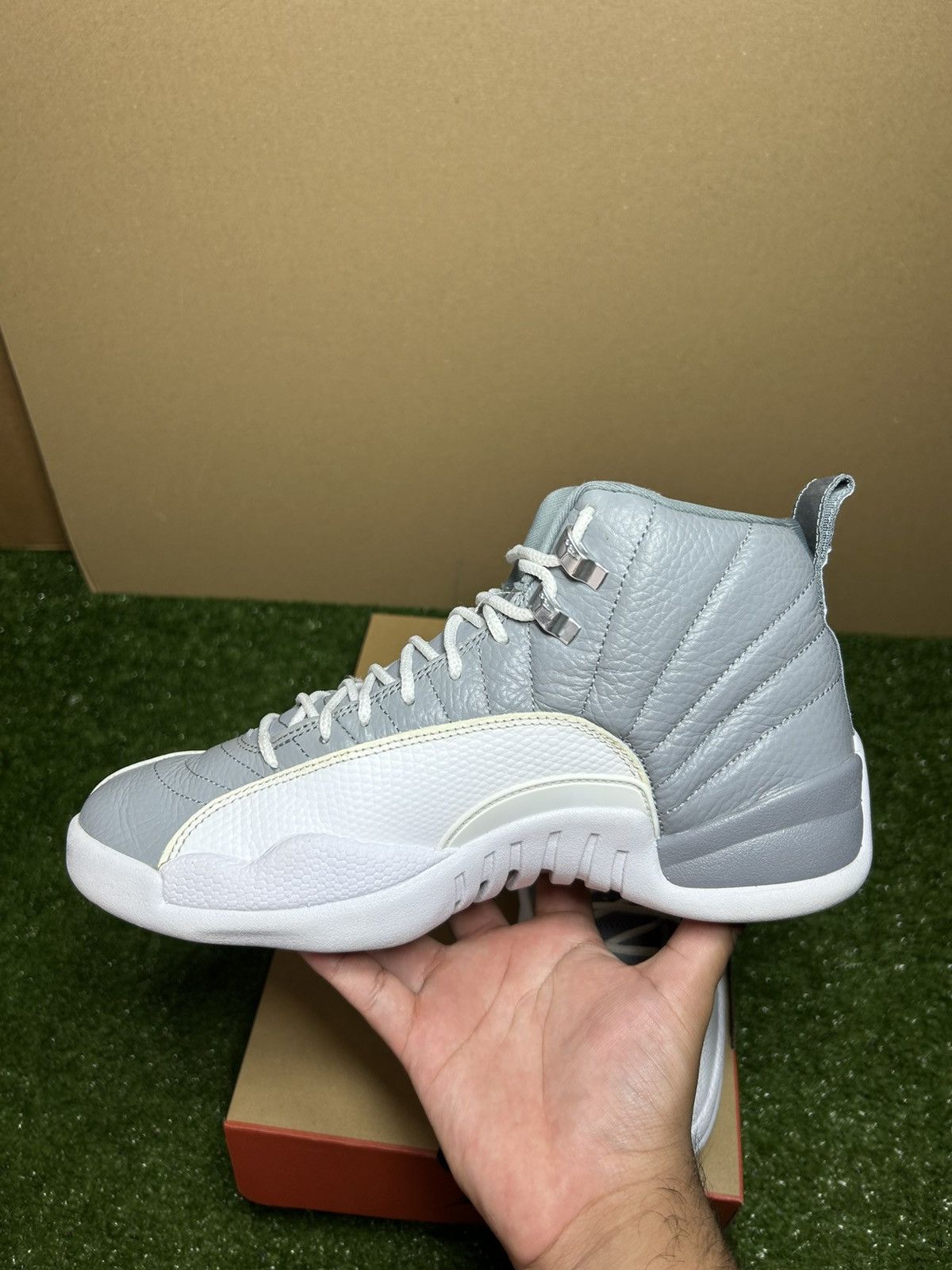 Jordan Brand Jordan 12 stealth Size US 8.5 / EU 41-42 - 7 Thumbnail