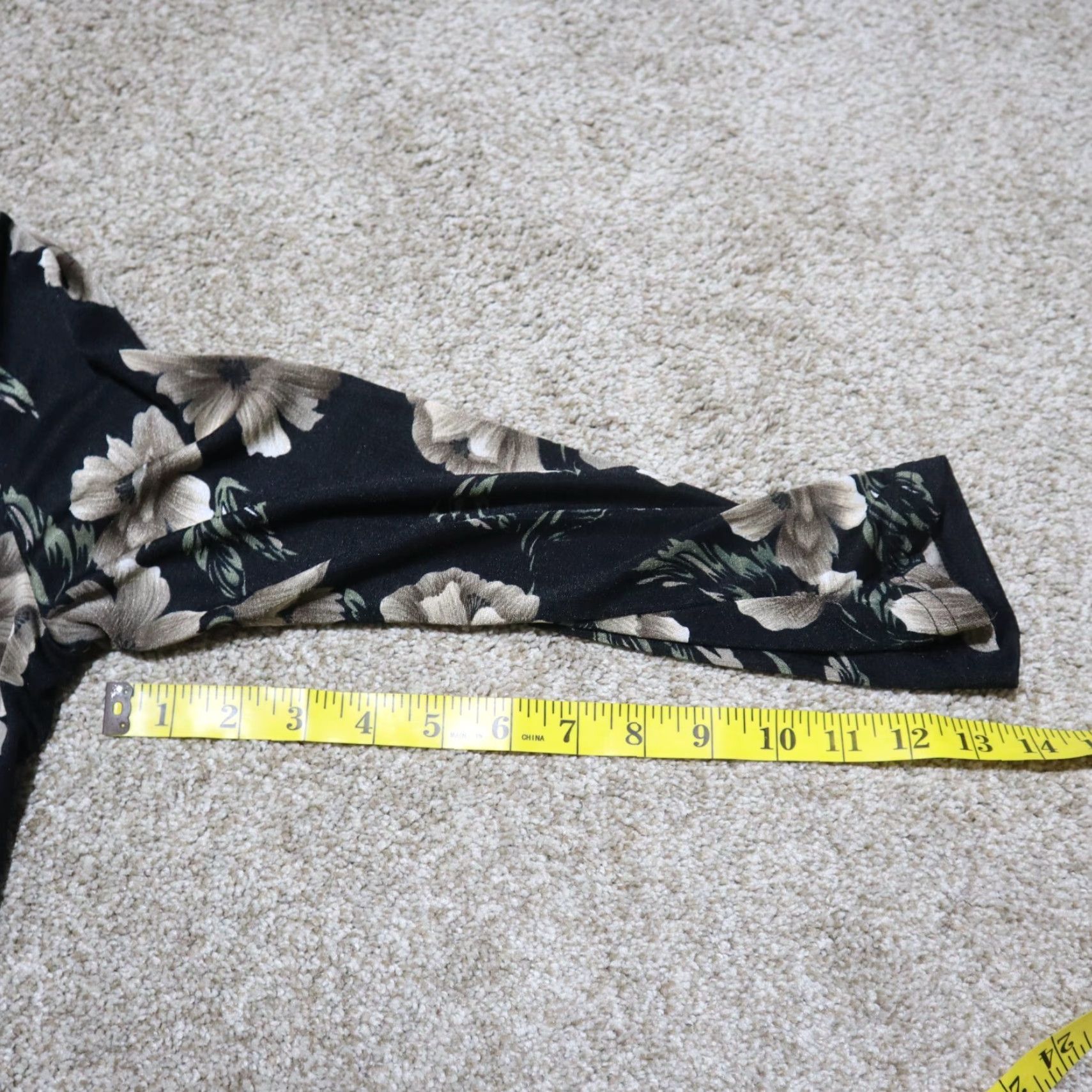 Vintage B. Moss Shirt Women's Size M Black Floral Square Neck 3/4 Sleeve Brown on Black Shirt Top Half Sleeve Flower Vintage No Size M / US 6-8 / IT 42-44 - 6 Thumbnail