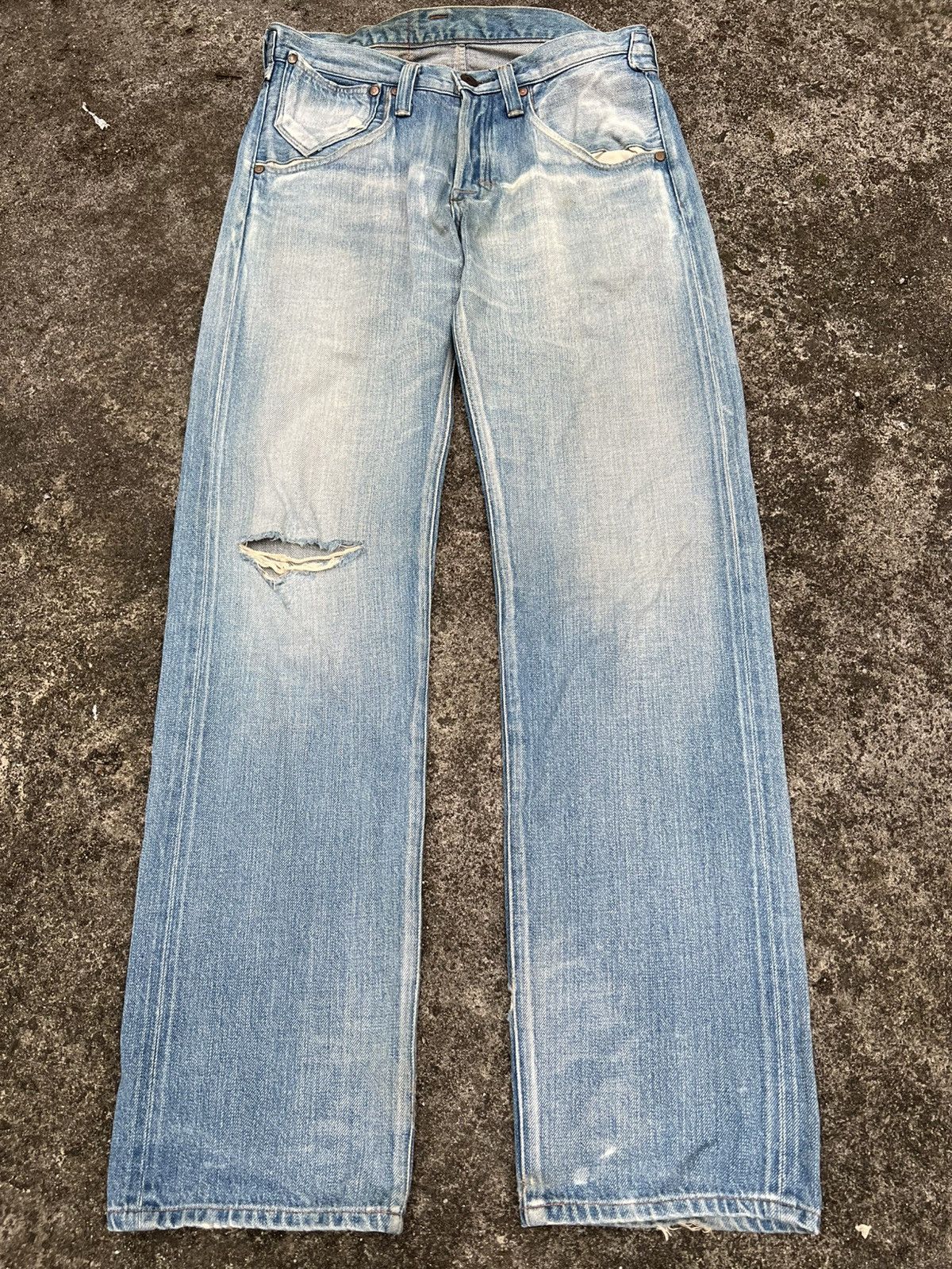 Levi's × Levi's Vintage Clothing VINTAGE LEVIS RED BUTTON NO.7 SELVEDGE DISTRESS JEAN Size US 30 / EU 46 - 1 Thumbnail