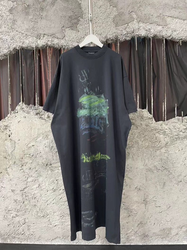 Balenciaga Balenciaga Graffiti Style Dress Size S-dmc Size 36" / US 14 / IT 50 - 1 Thumbnail