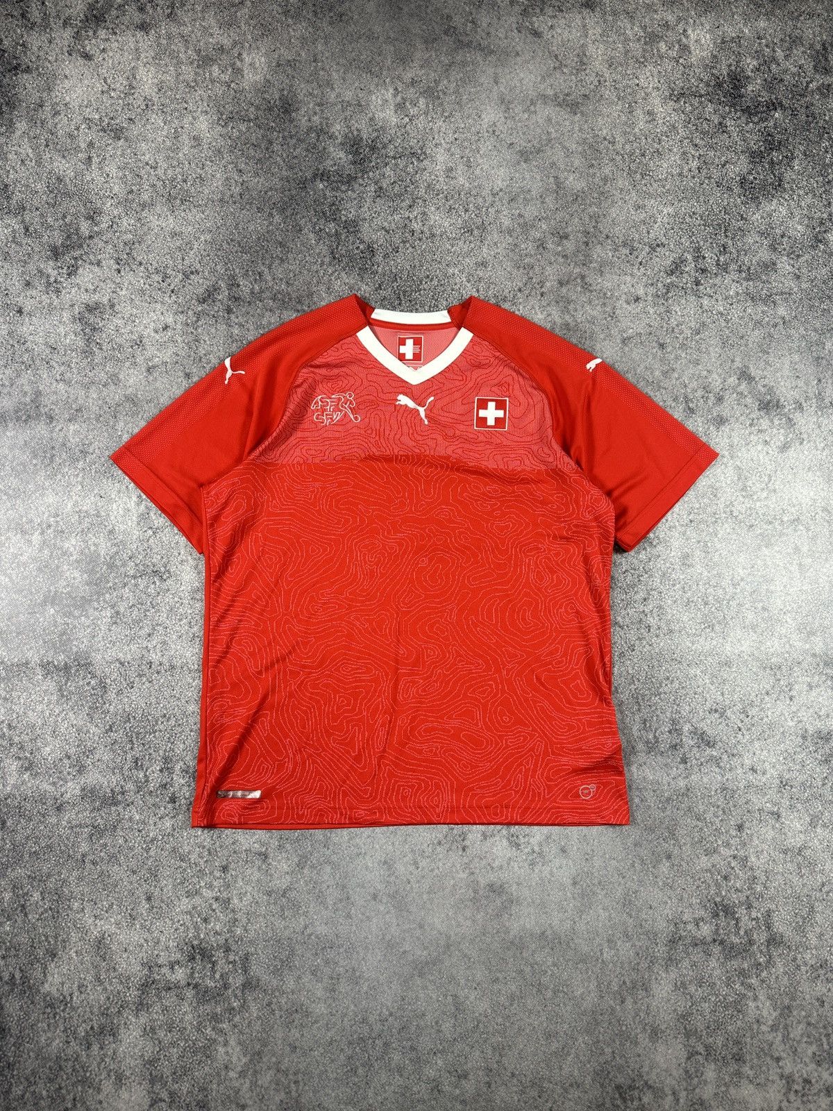 Puma Puma Suisse Soccer Jersey Blokecore Streetwear Rare Style XL Size US XL / EU 56 / 4 - 1 Thumbnail