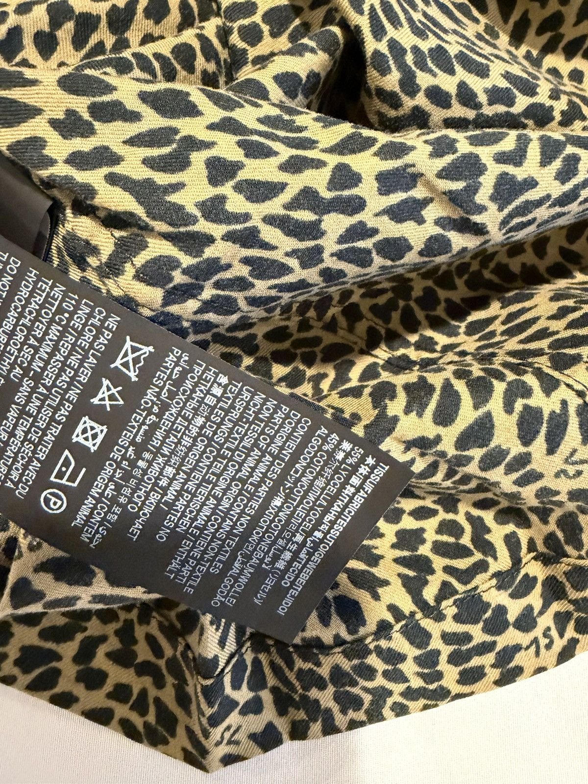 Saint Laurent Paris Saint Laurent men leopard print shirt.L. $890 Size US L / EU 52-54 / 3 - 10 Thumbnail