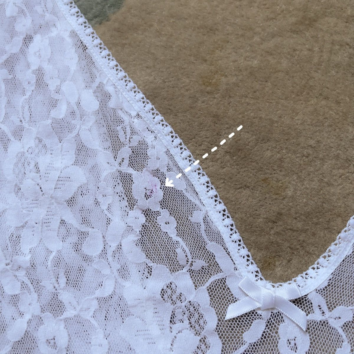Victoria's Secret Victoria’s Secret 1980s Sheer White Lace Bodysuit (XS–S) Size S / US 4 / IT 40 - 7 Thumbnail